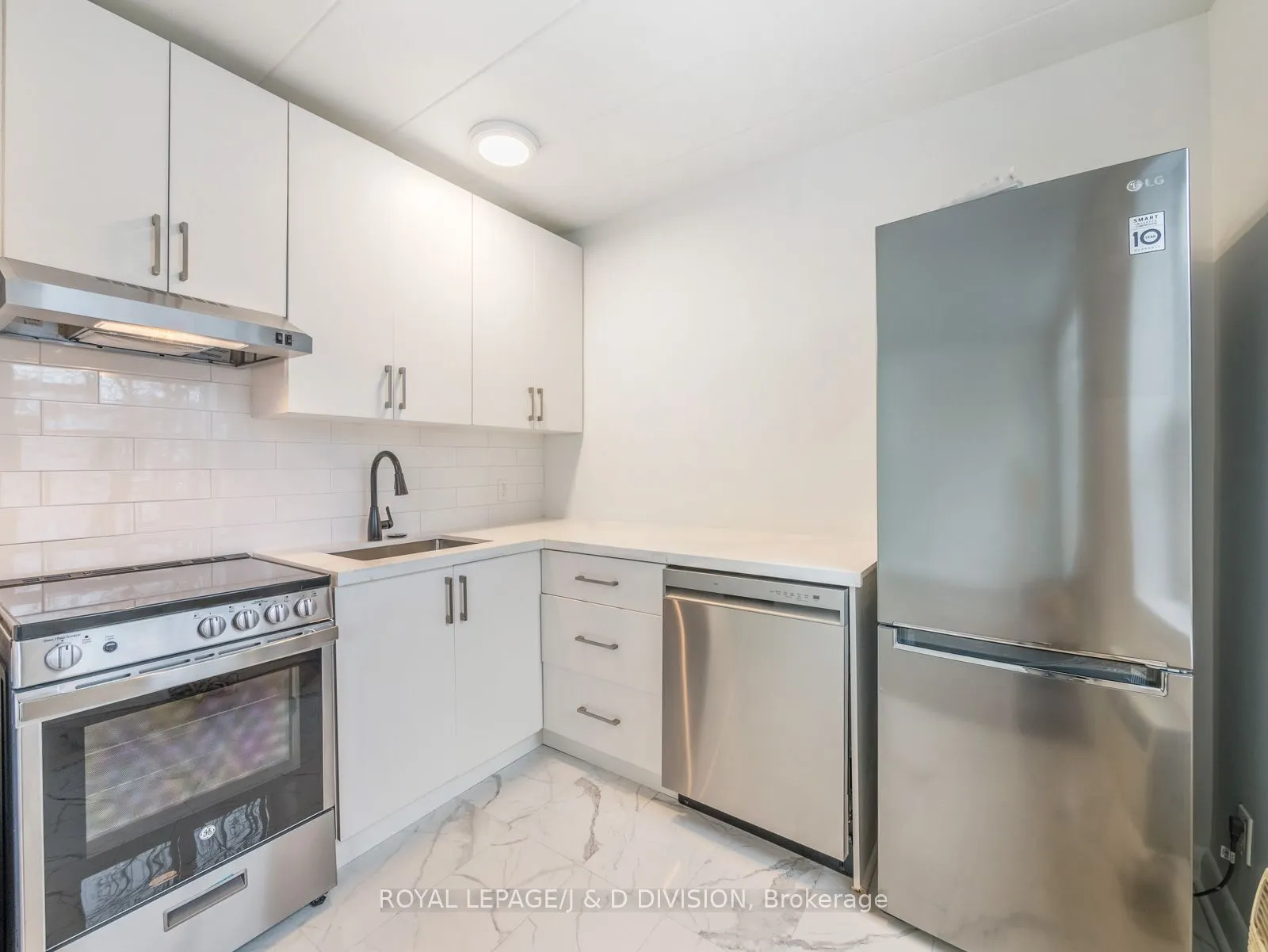 325 Sammon Avenue, #102