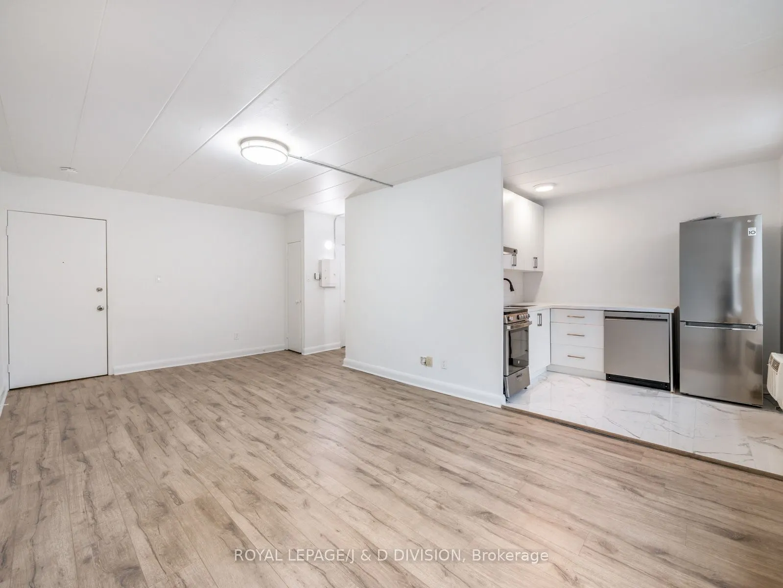 325 Sammon Avenue, #102