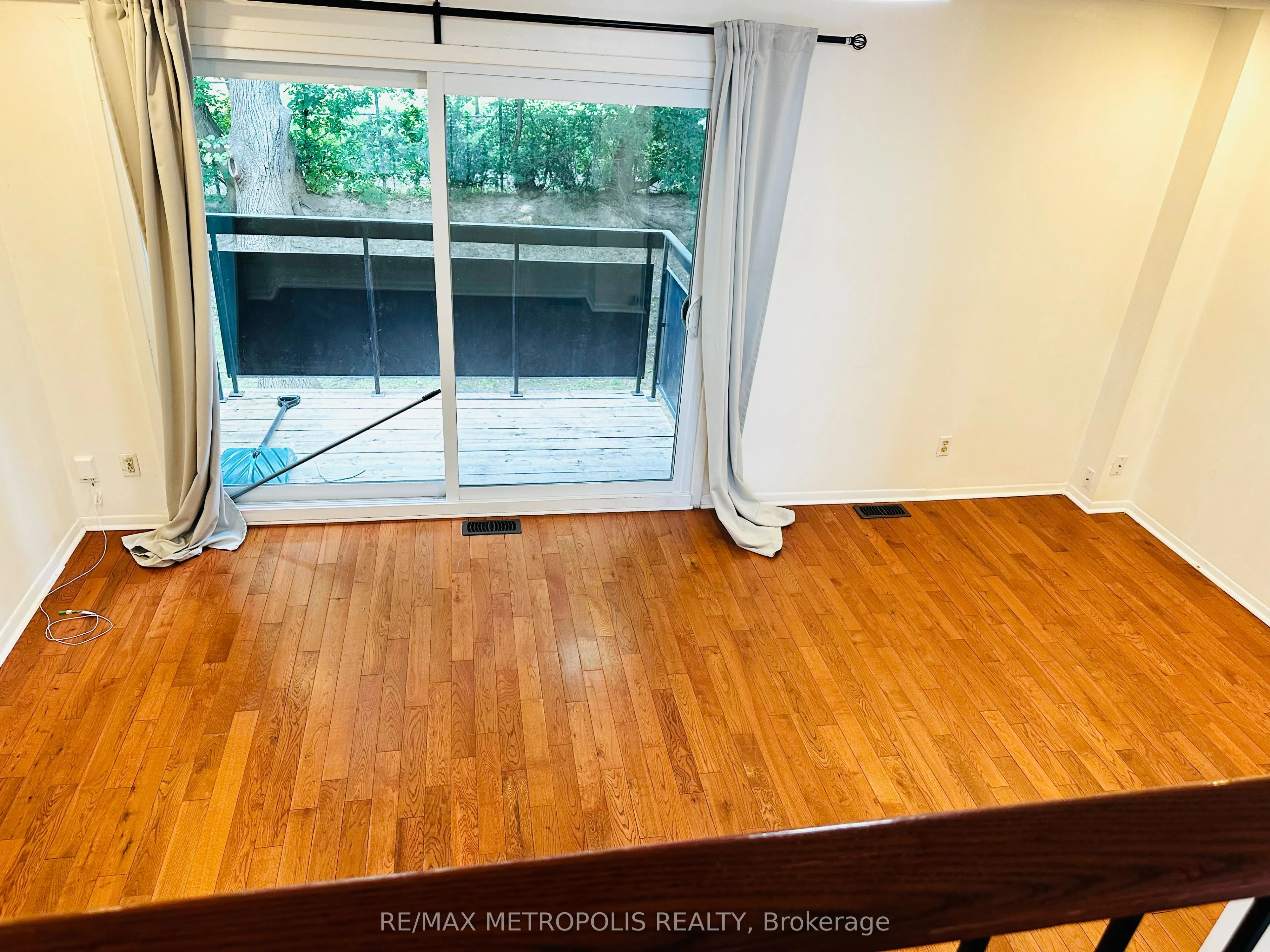 2020 Pharmacy Avenue, #35