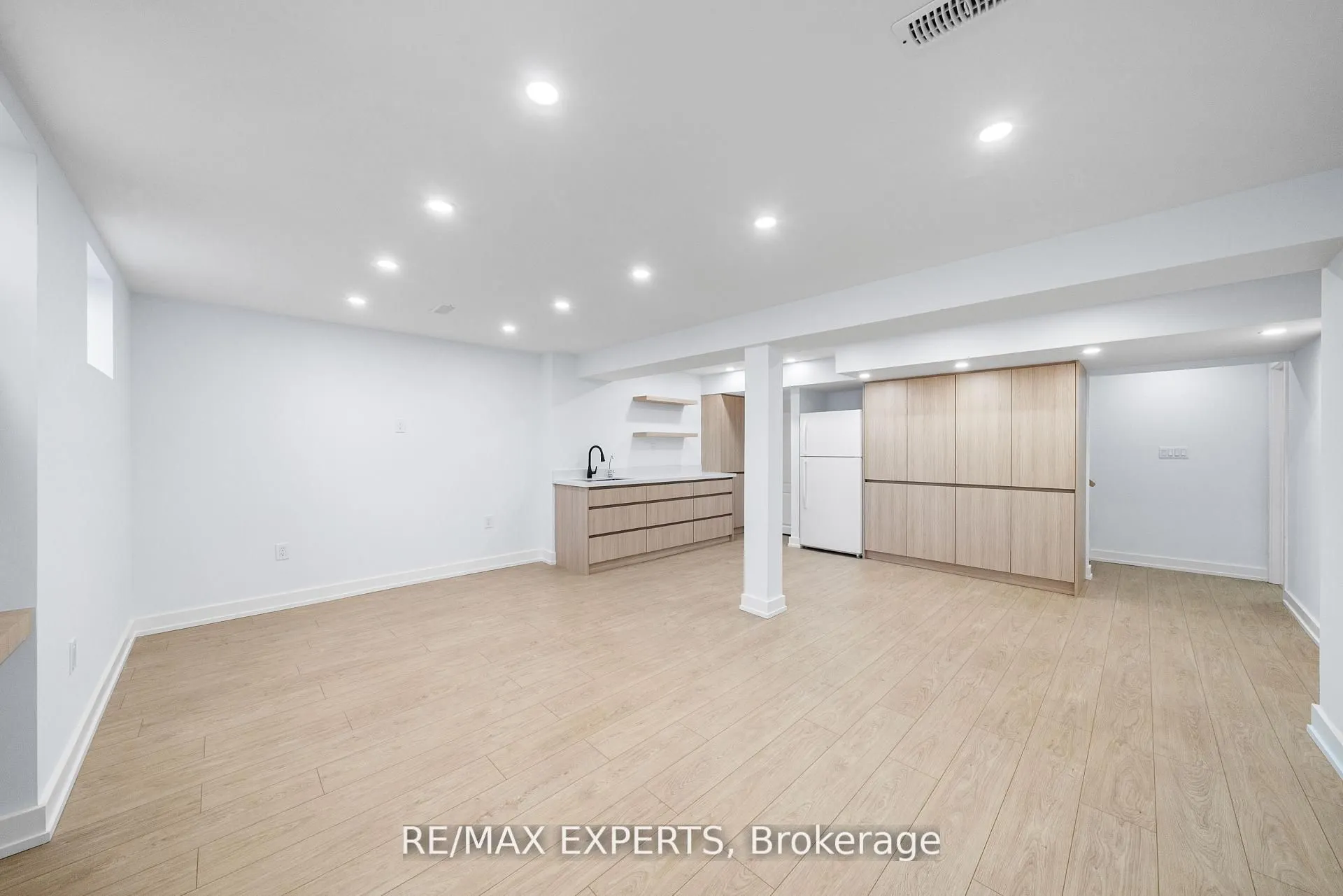160 Westfield Drive
