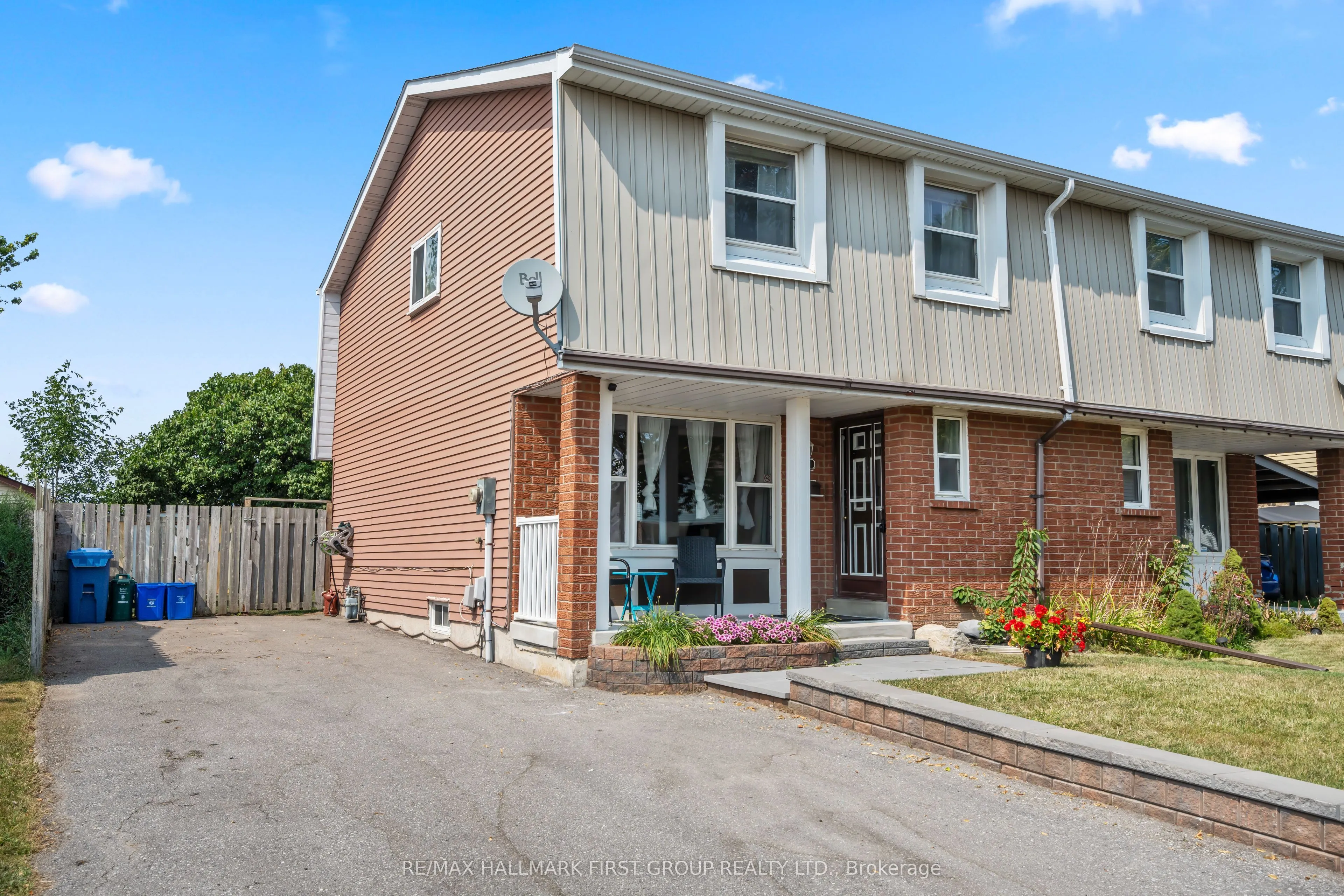 1257 Fenelon Crescent