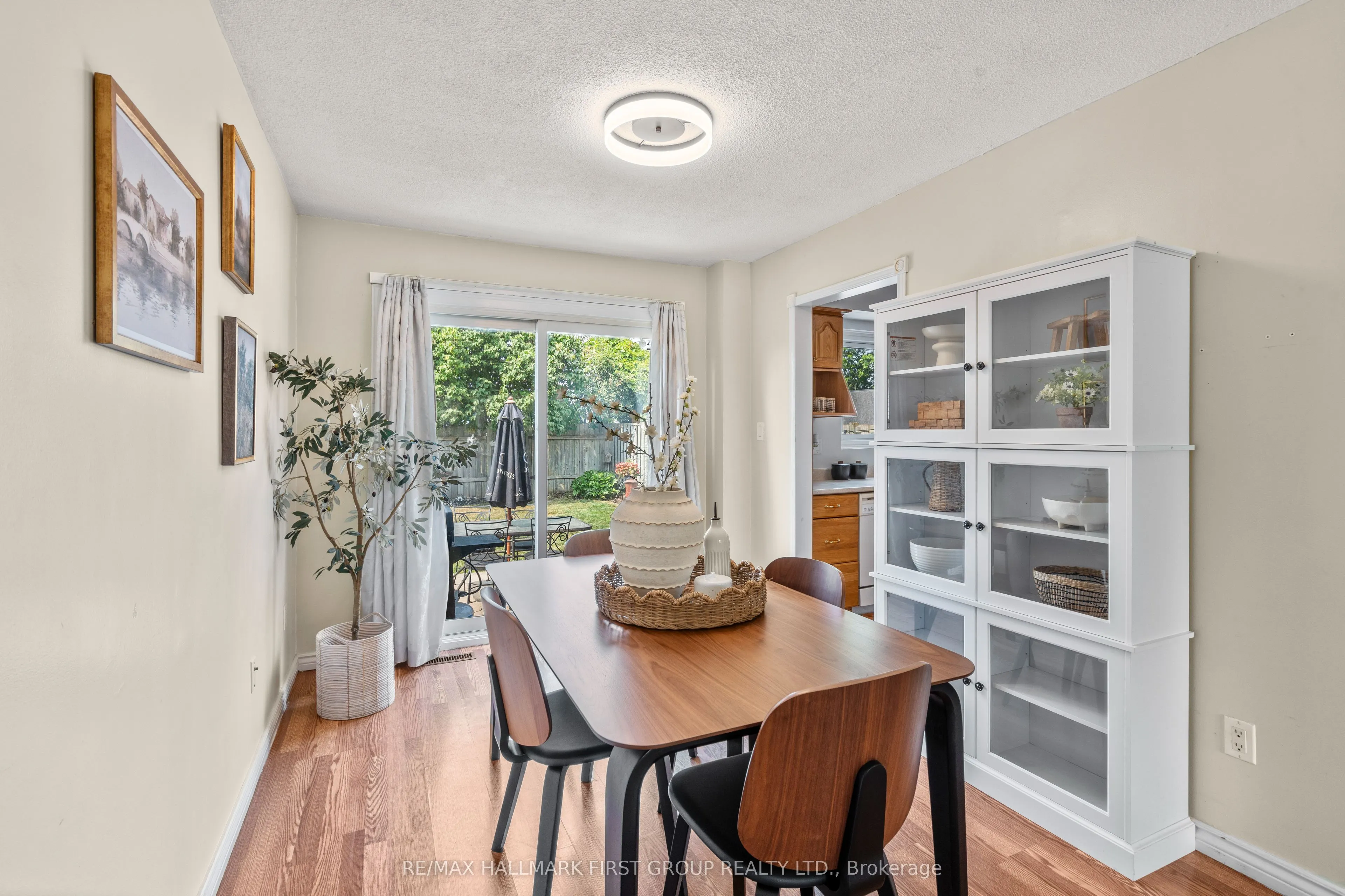 1257 Fenelon Crescent