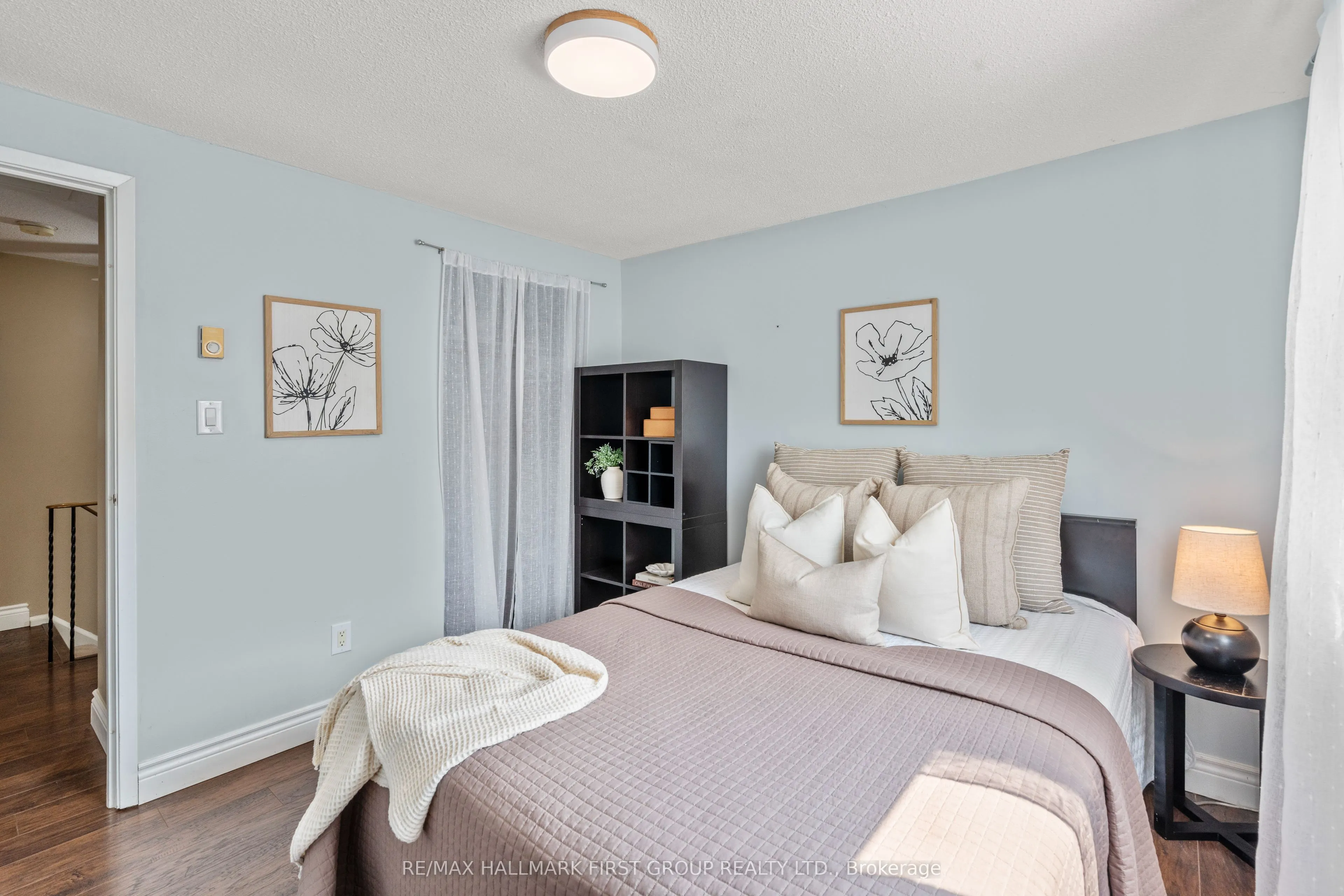 1257 Fenelon Crescent