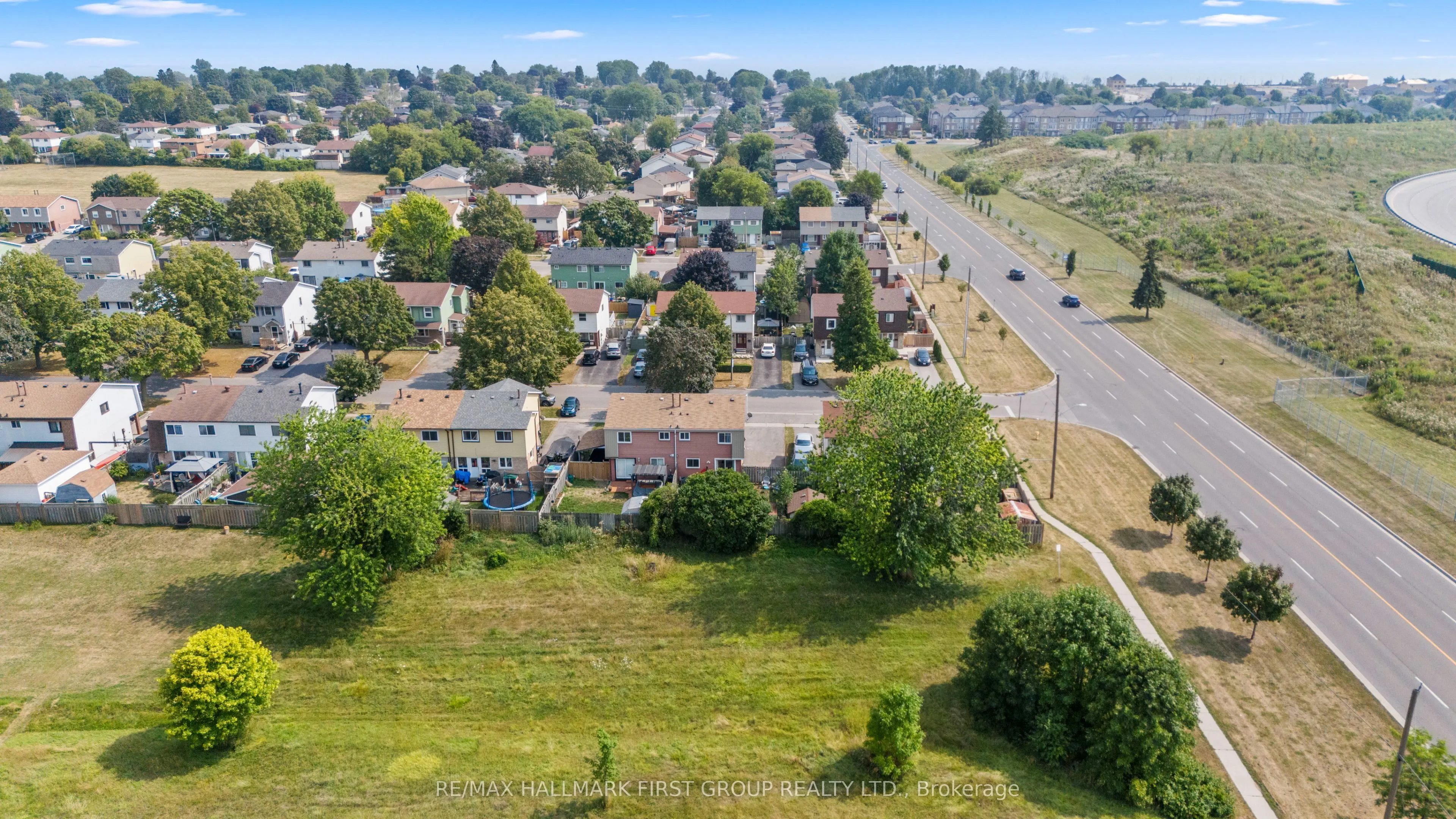 1257 Fenelon Crescent