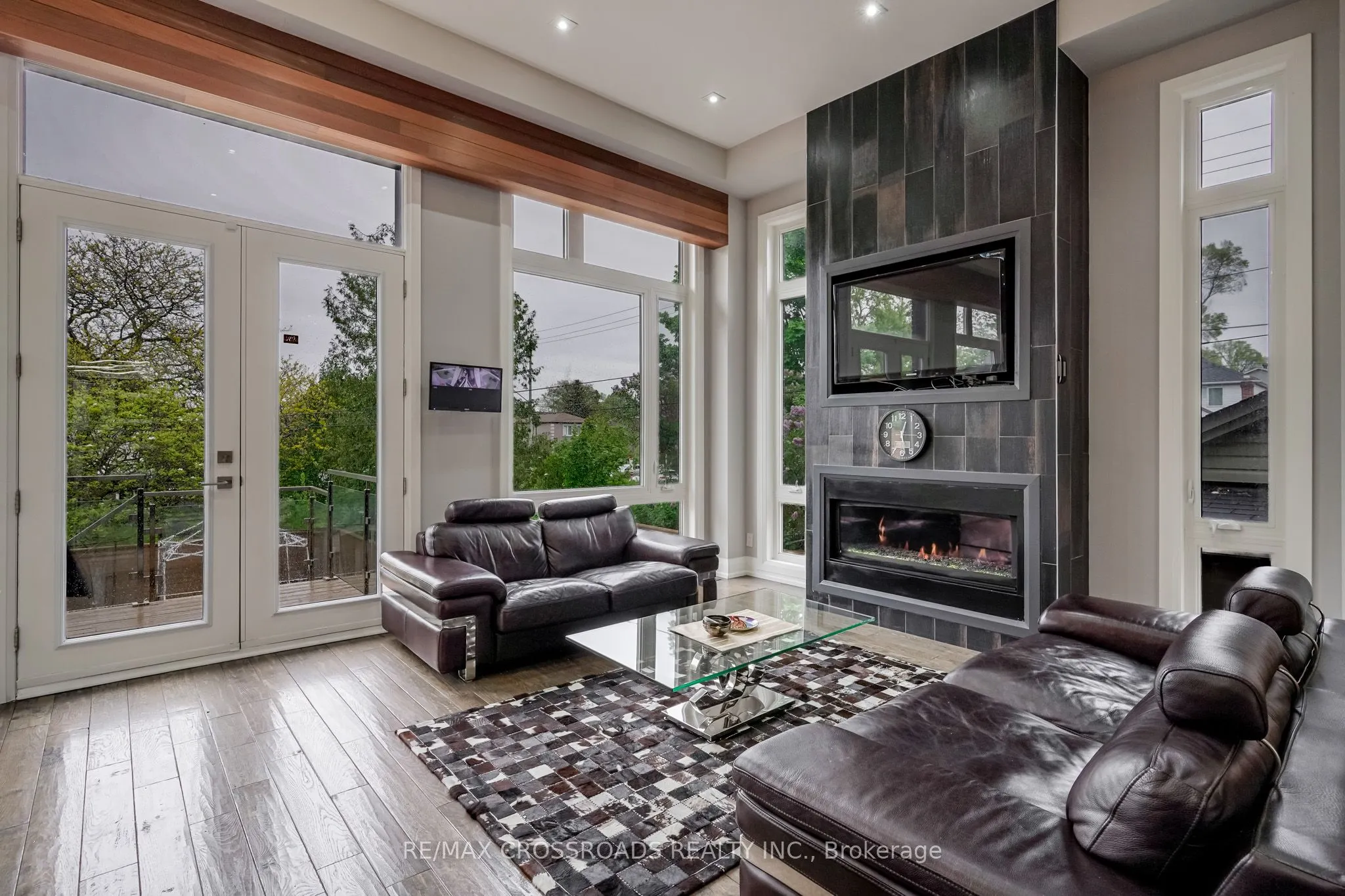 1A Roblin Avenue