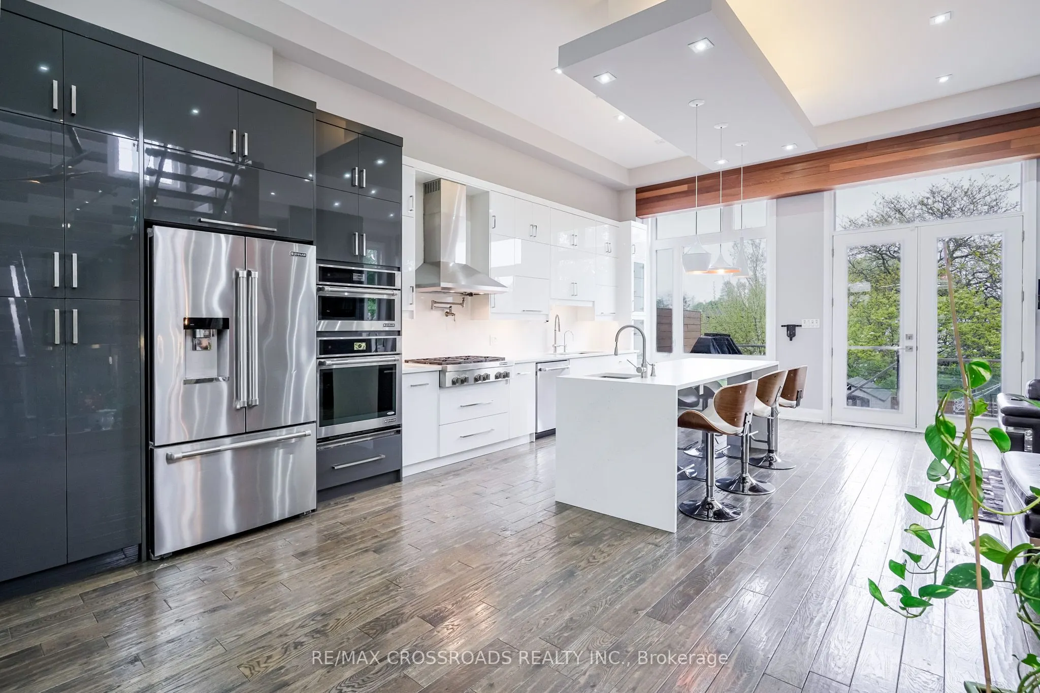 1A Roblin Avenue