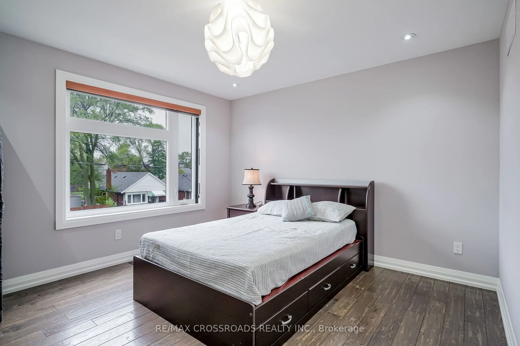 1A Roblin Avenue