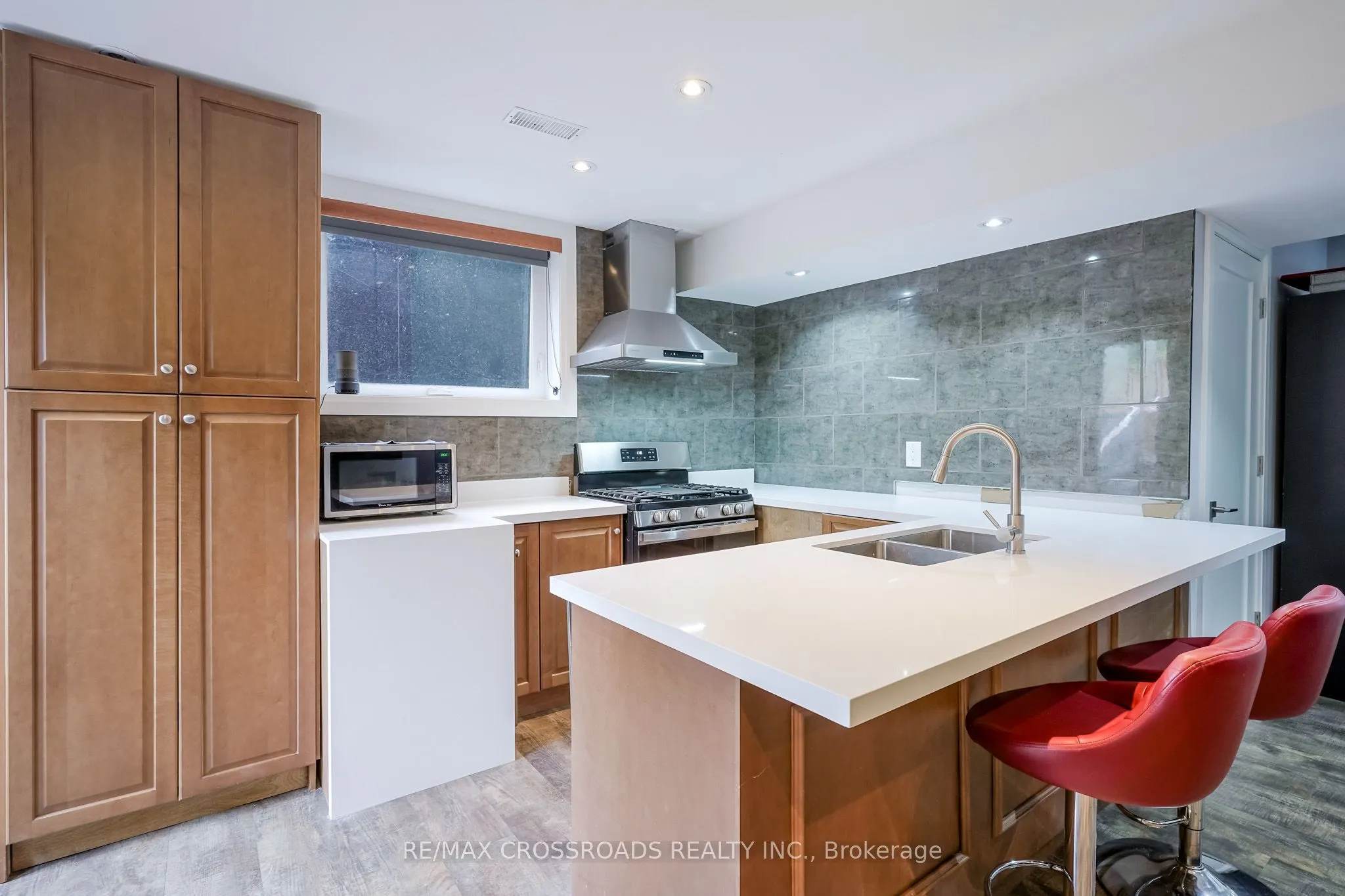 1A Roblin Avenue