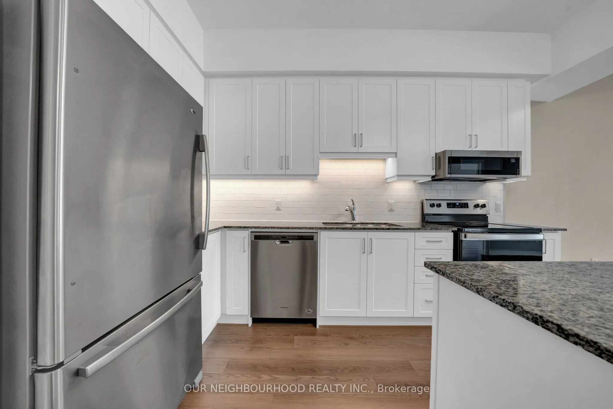 109 King Avenue E, #402