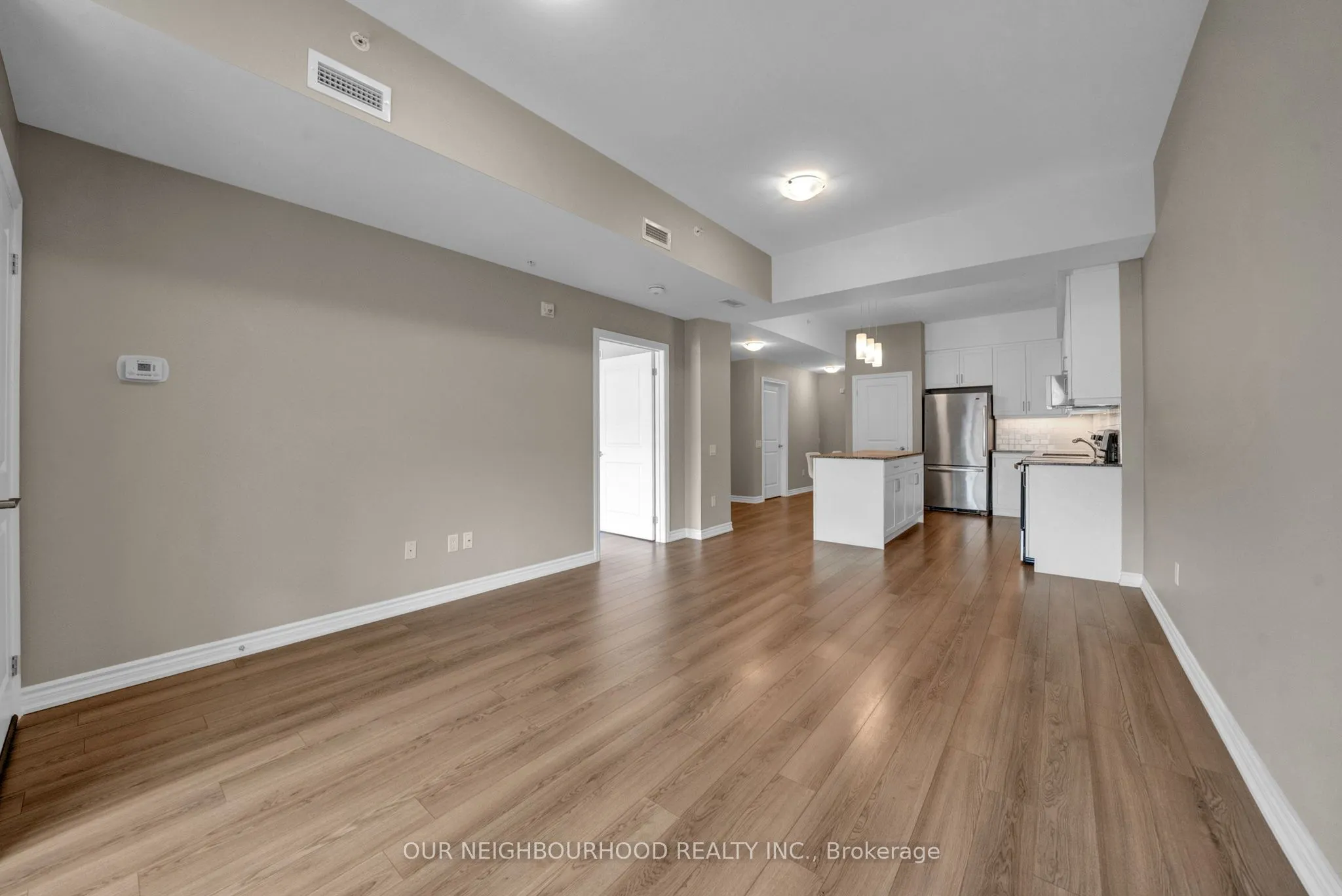 109 King Avenue E, #402
