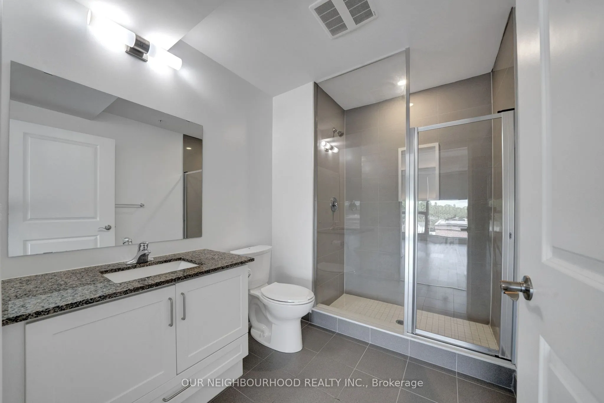 109 King Avenue E, #402