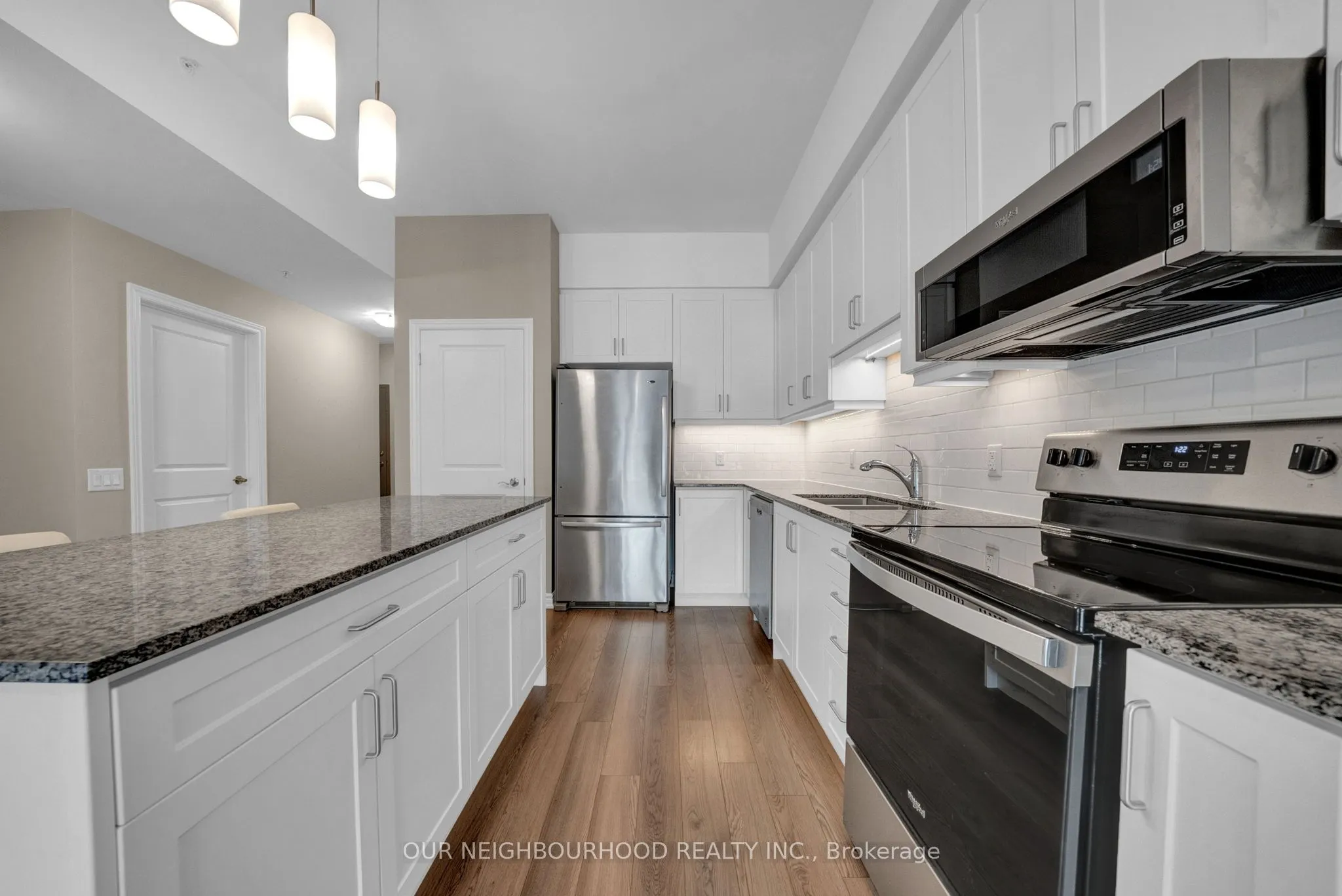 109 King Avenue E, #402