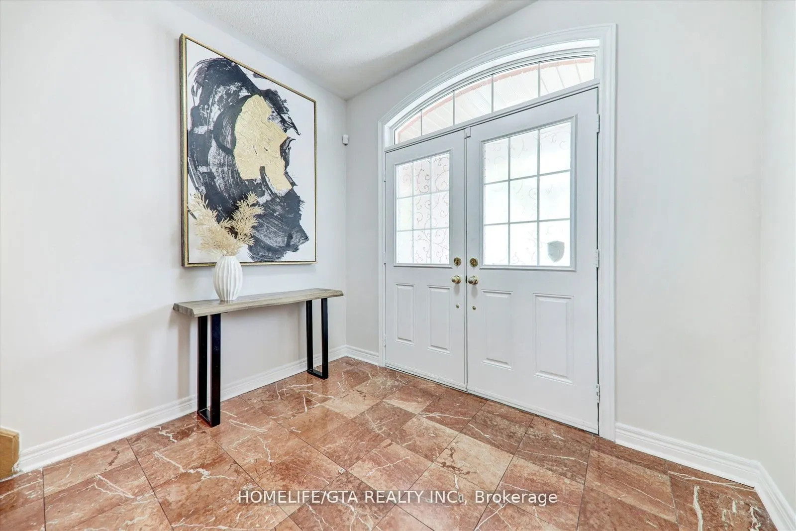 62 Wyper Square