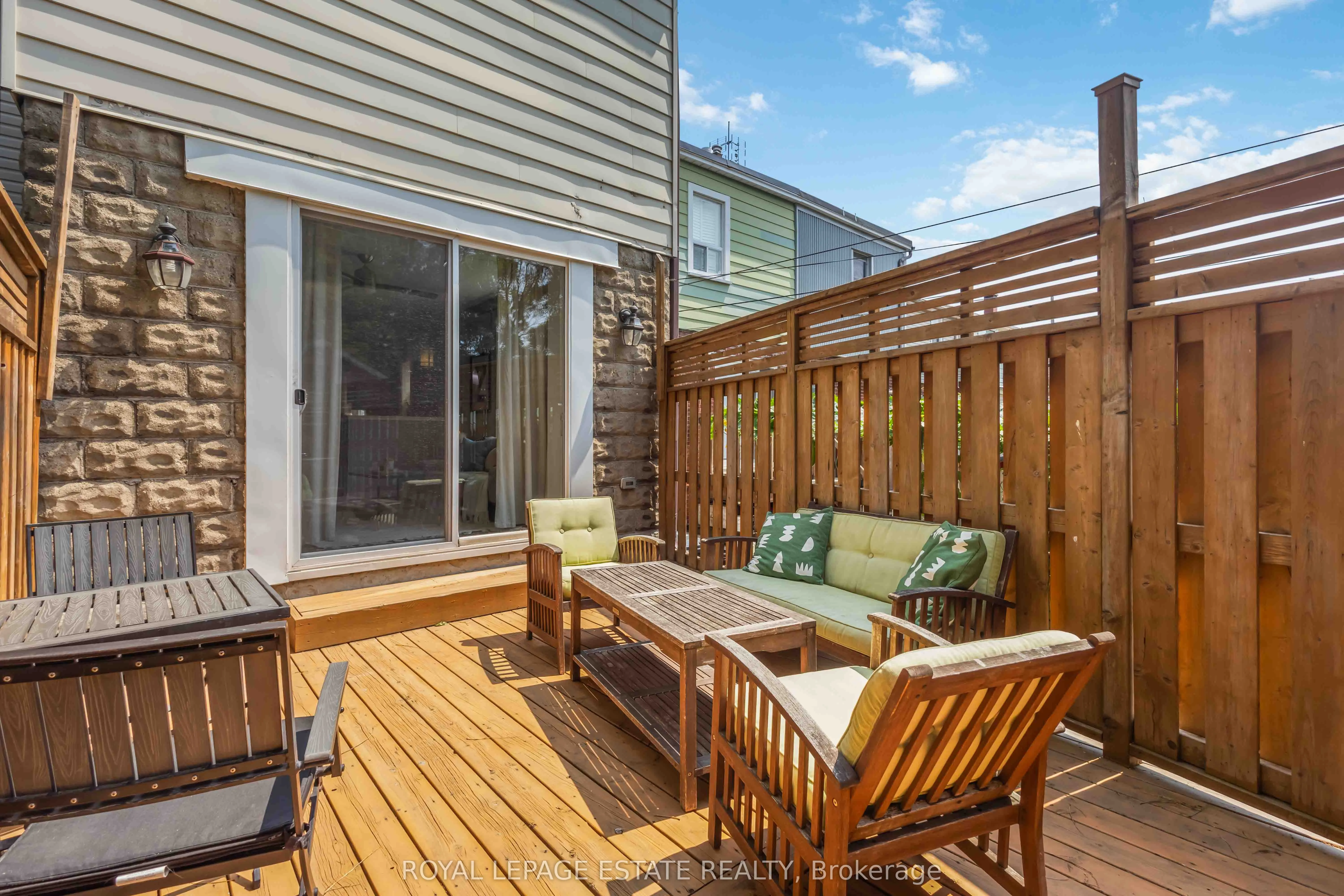 1008 Woodbine Avenue