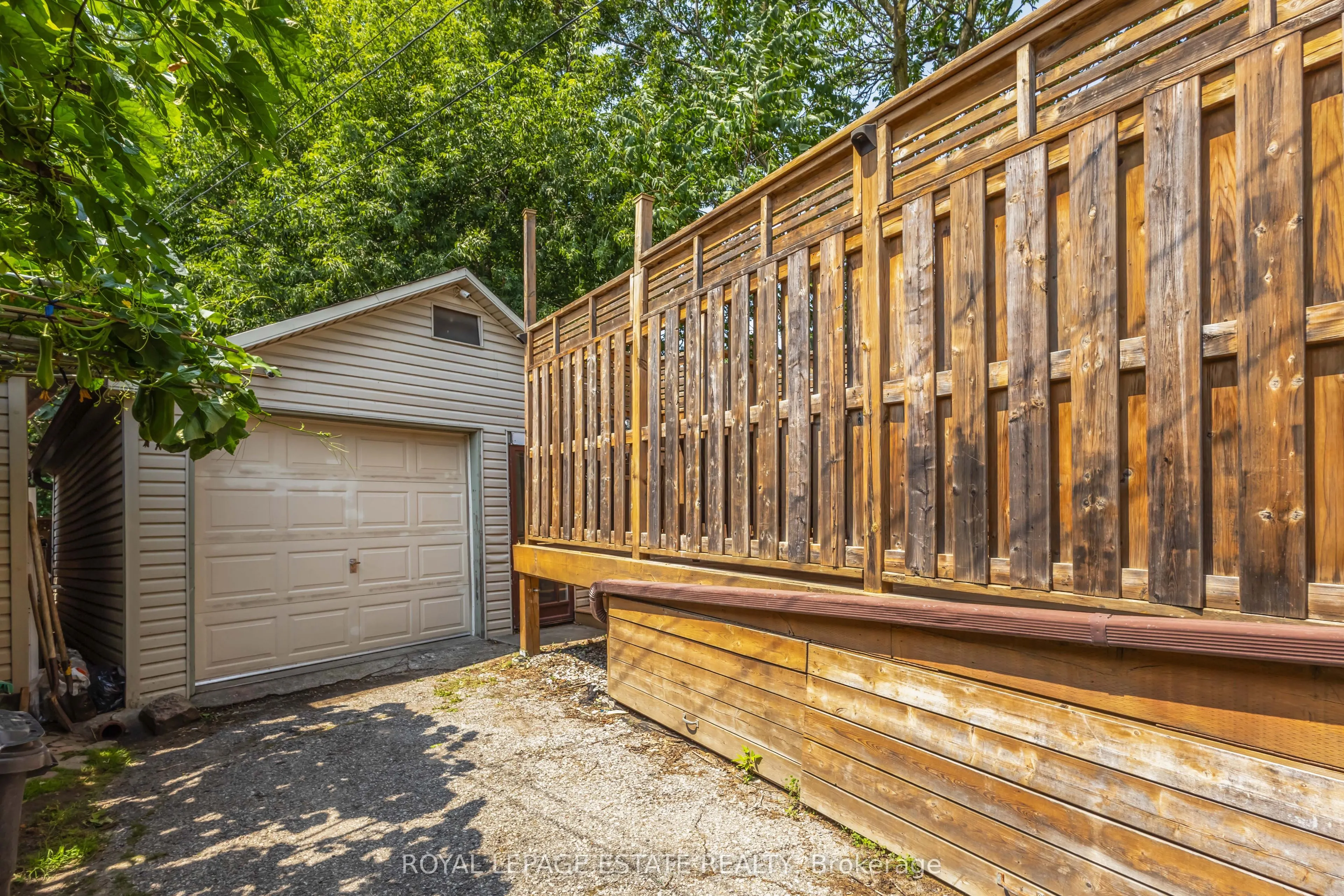 1008 Woodbine Avenue