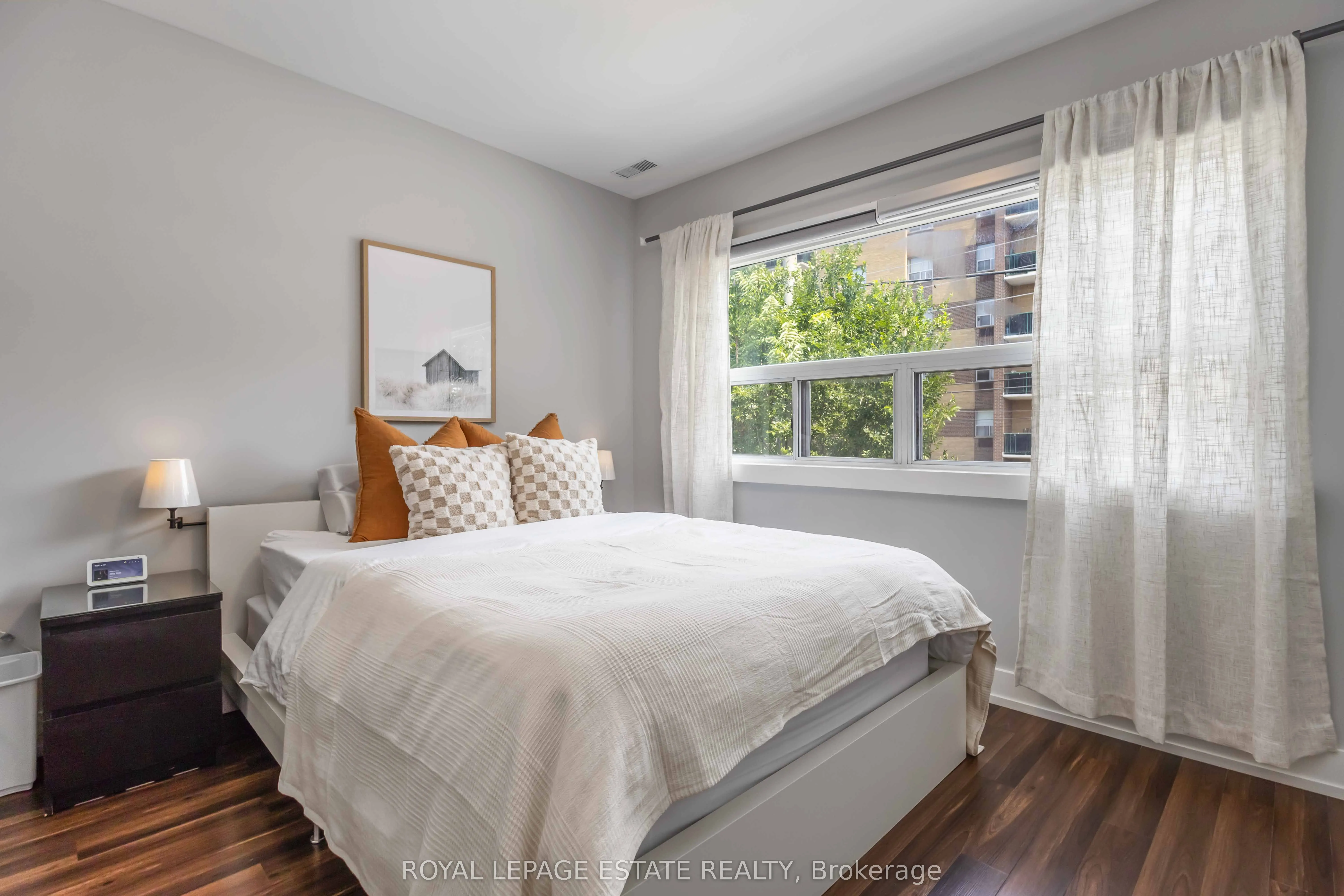 1008 Woodbine Avenue