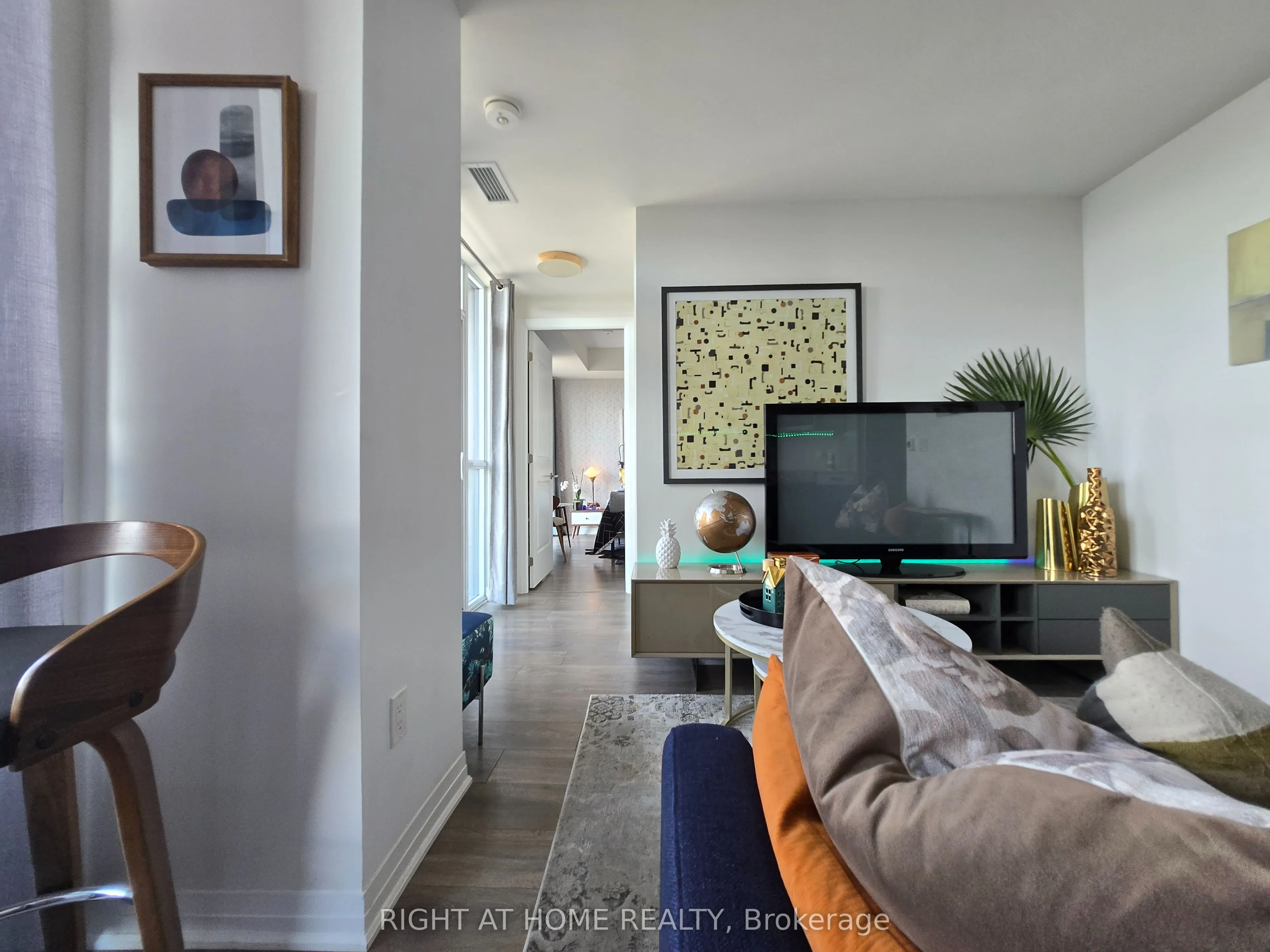 2301 Danforth Avenue E, #715
