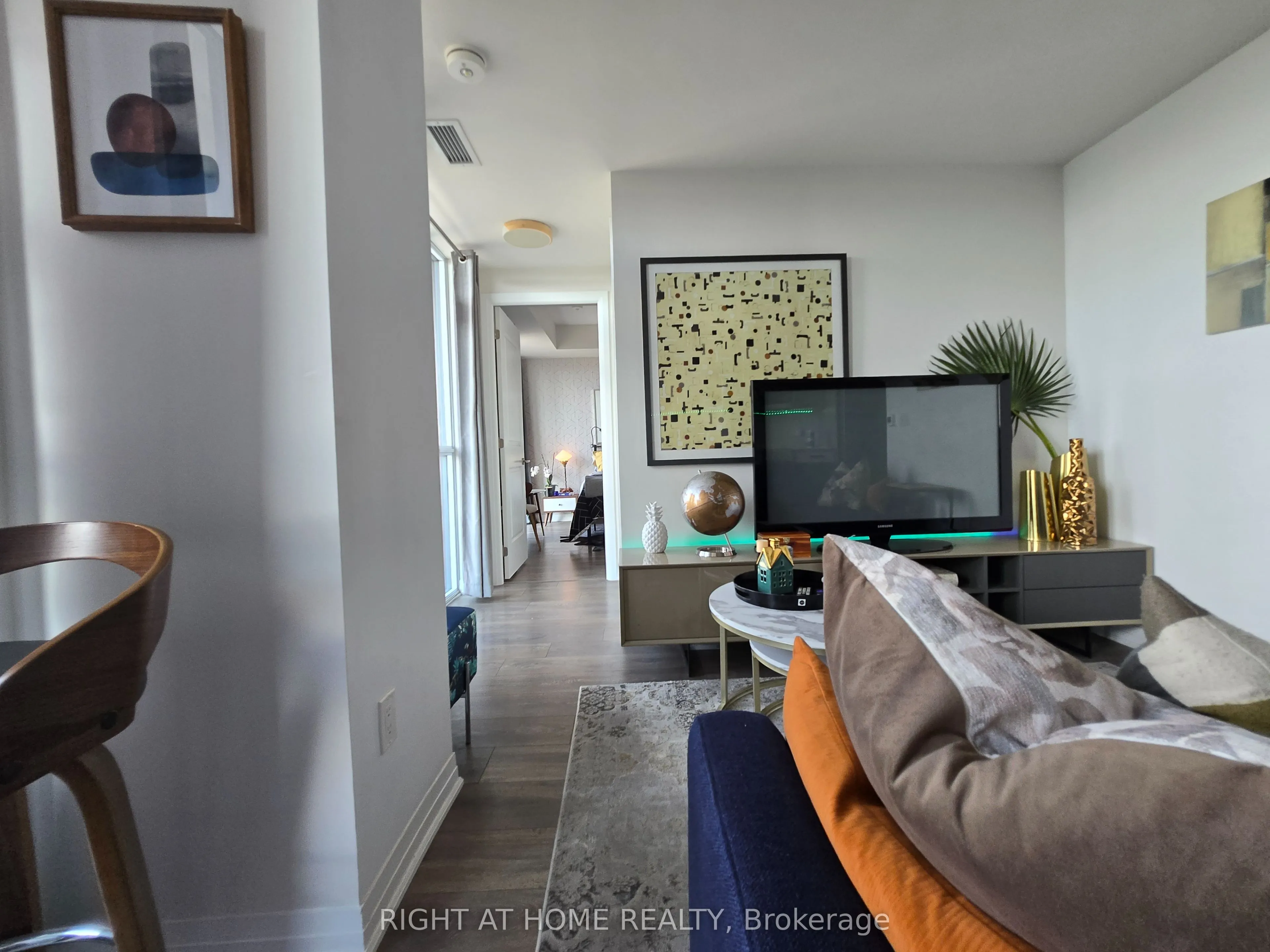 2301 Danforth Avenue E, #715