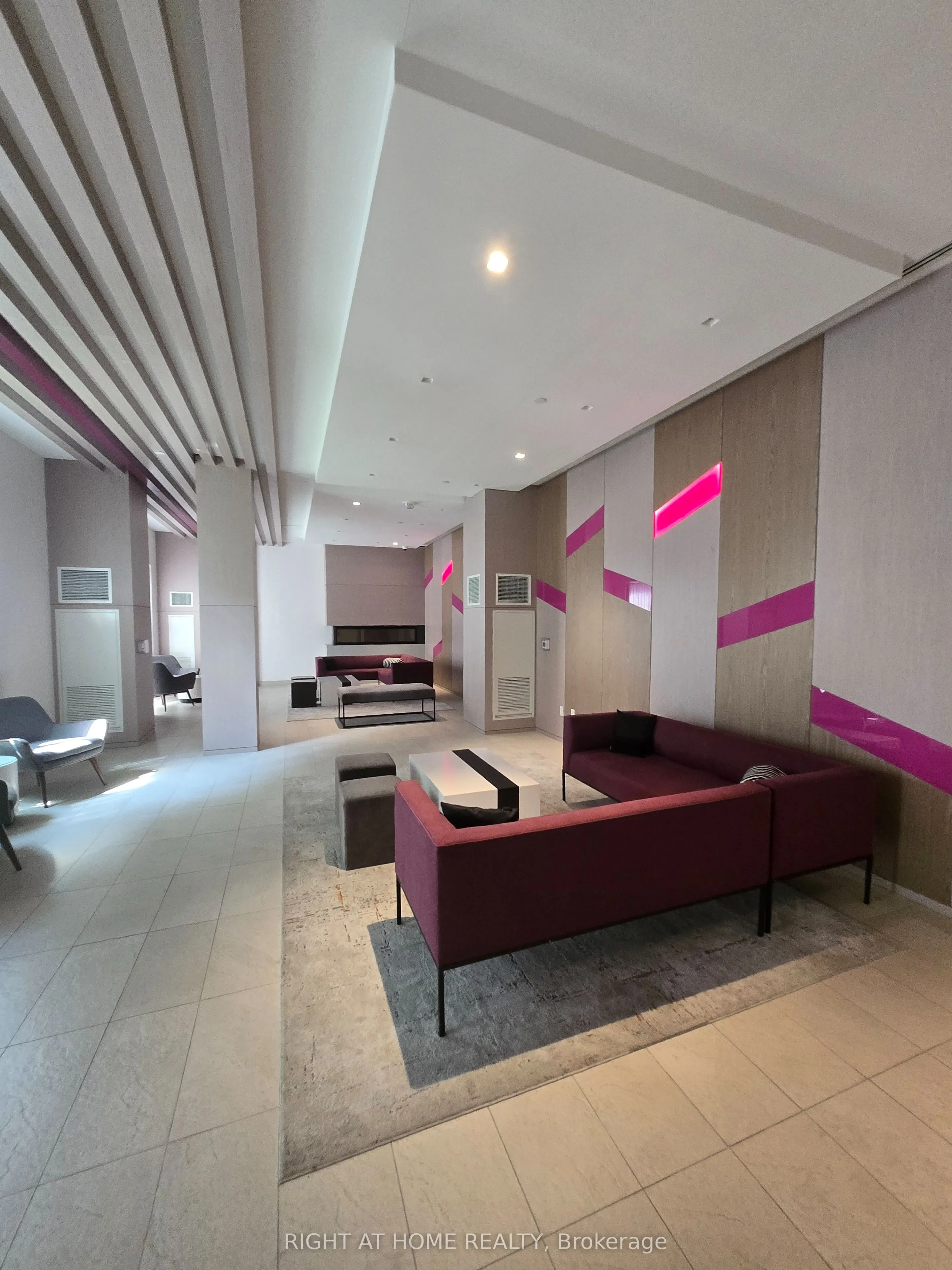 2301 Danforth Avenue E, #715
