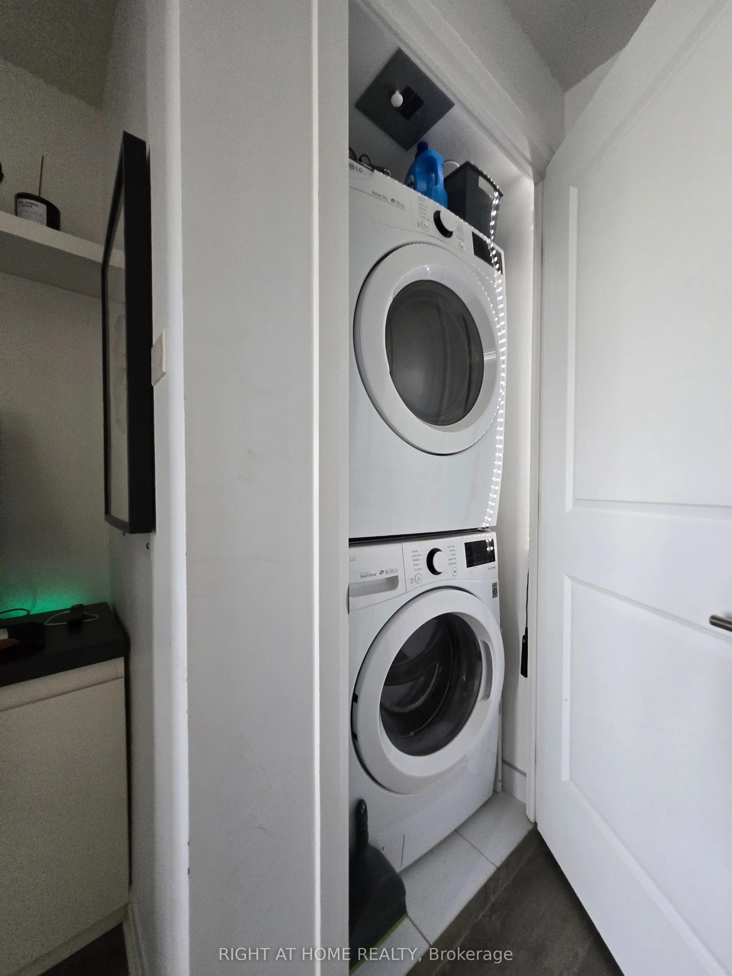 2301 Danforth Avenue E, #715
