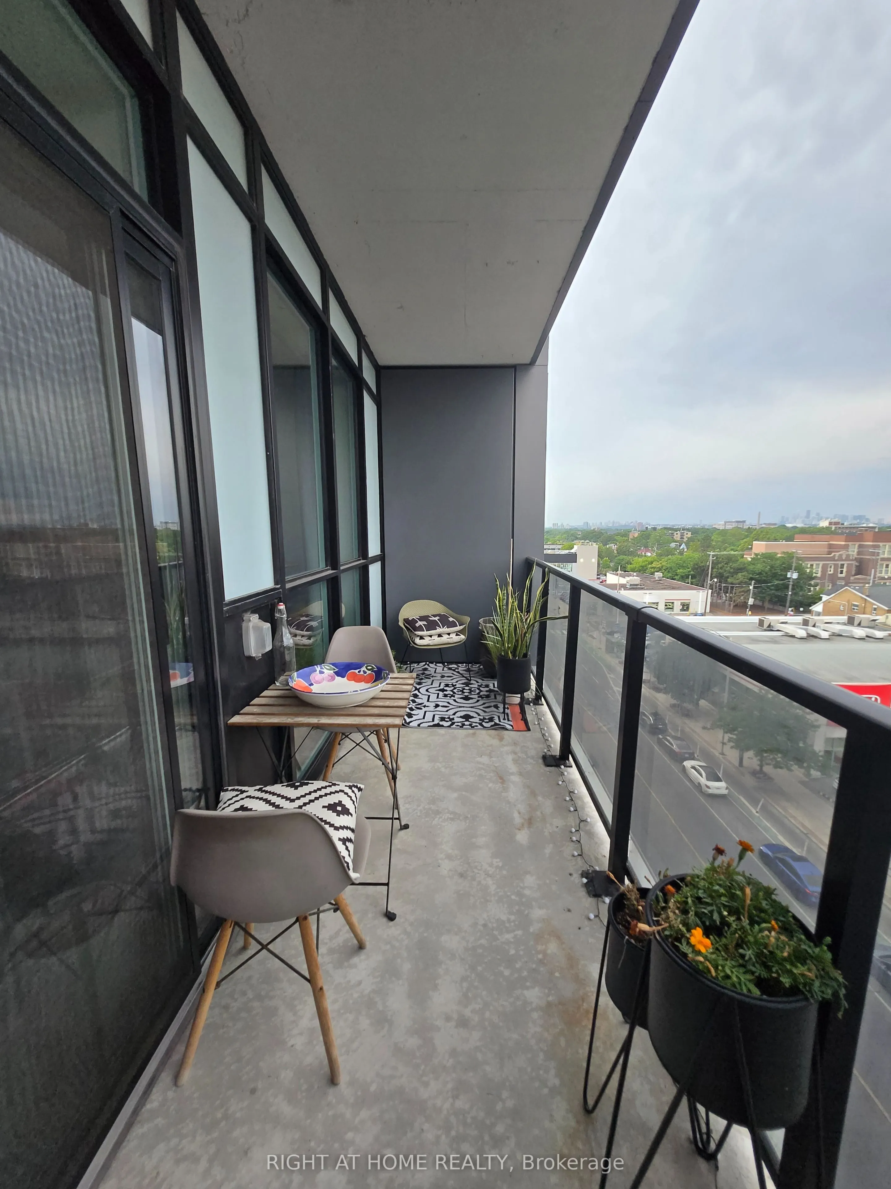 2301 Danforth Avenue E, #715