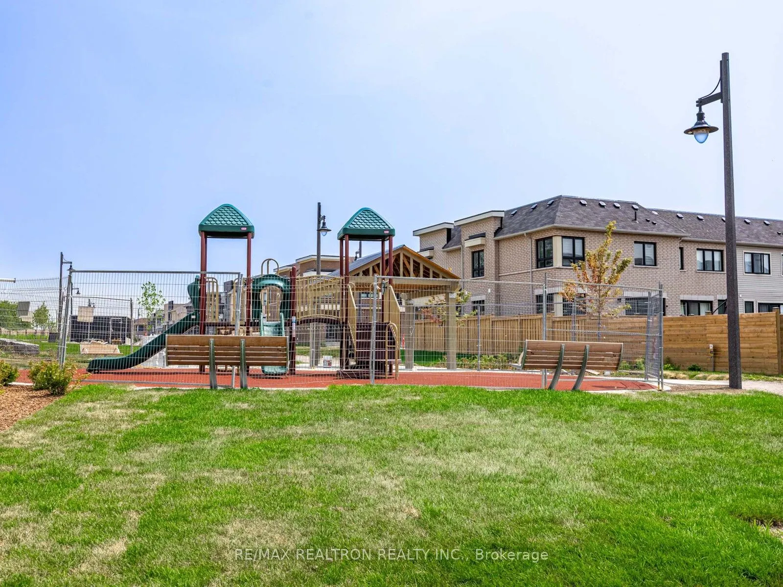 38A Lookout Drive, #16