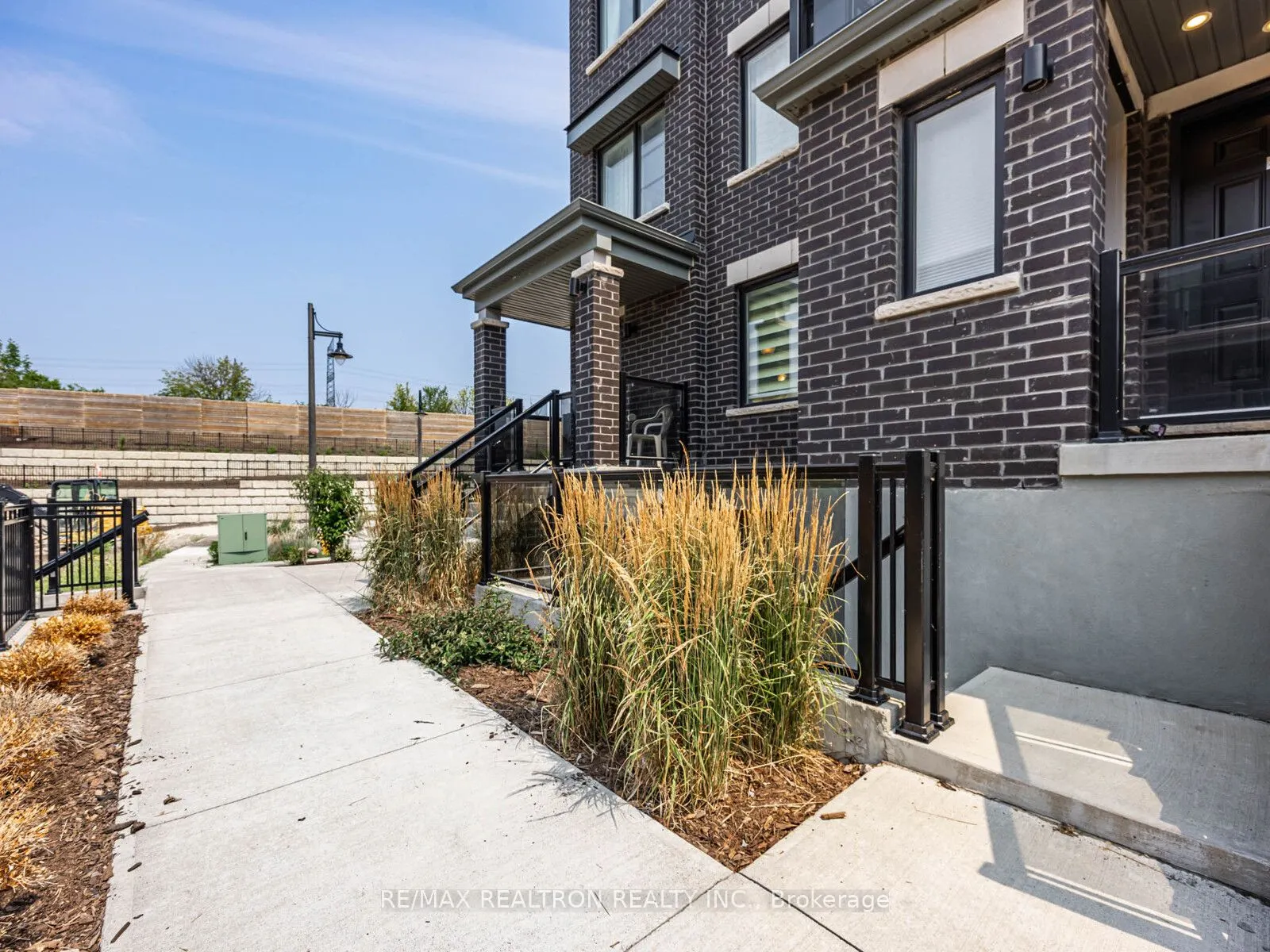 38A Lookout Drive, #16