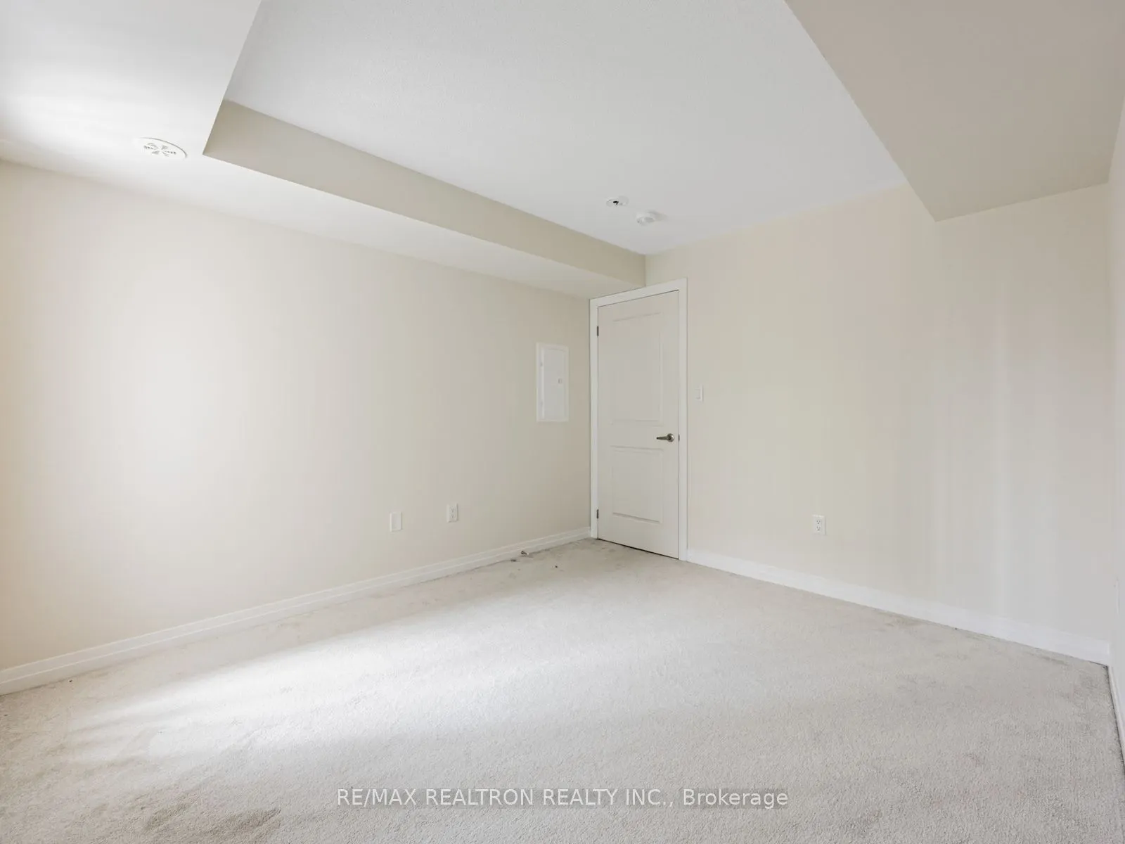 38A Lookout Drive, #16