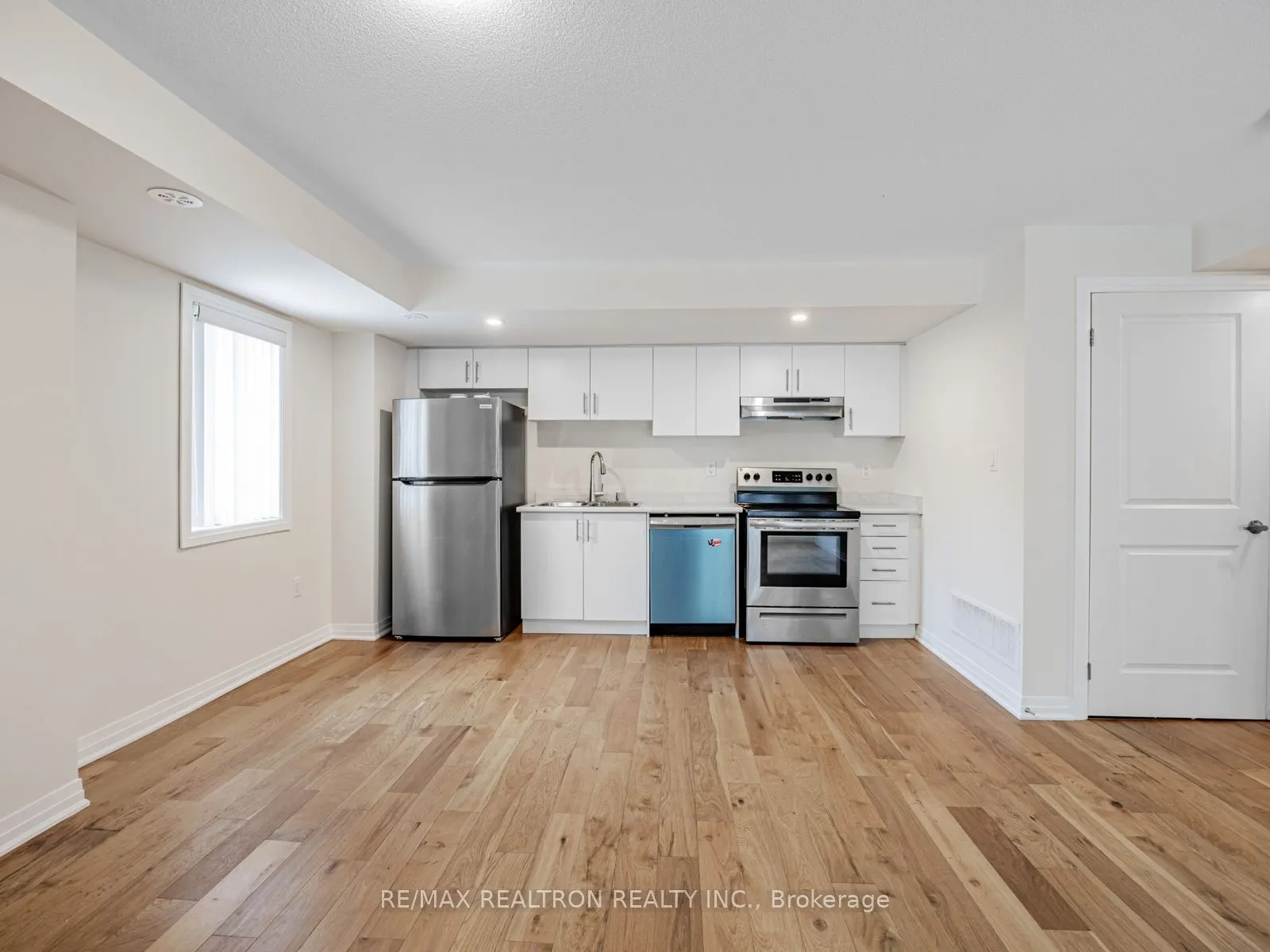 38A Lookout Drive, #16