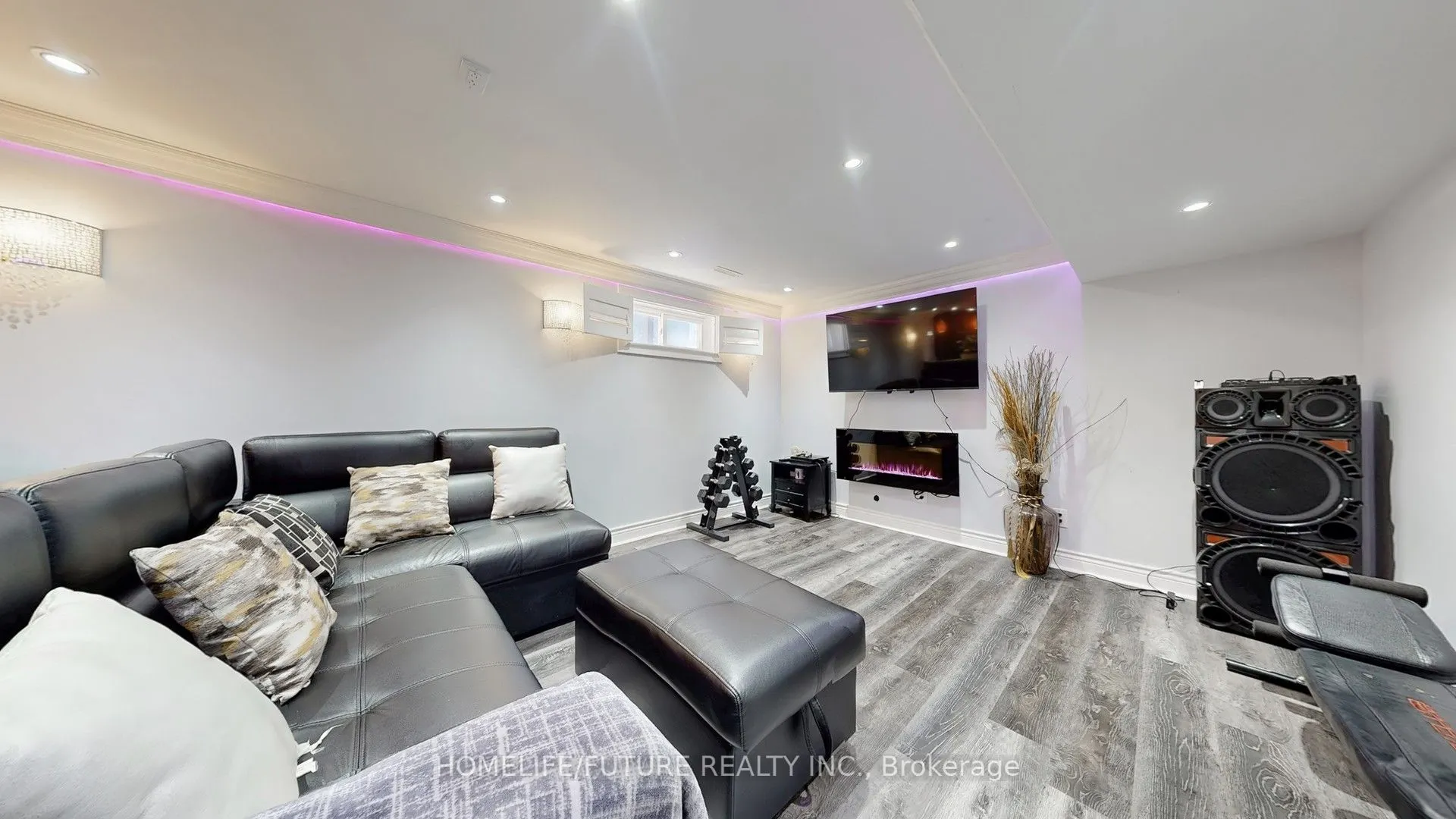 72 Sealstone Terrace