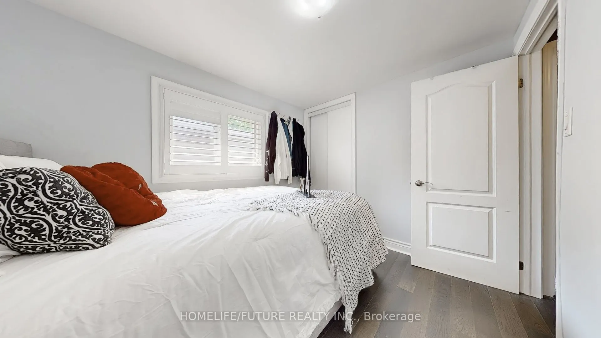 72 Sealstone Terrace