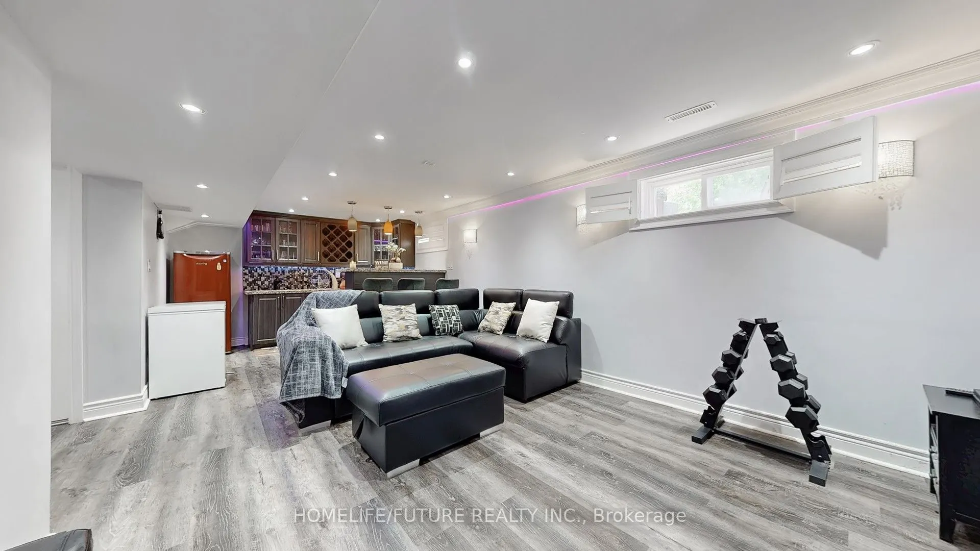 72 Sealstone Terrace