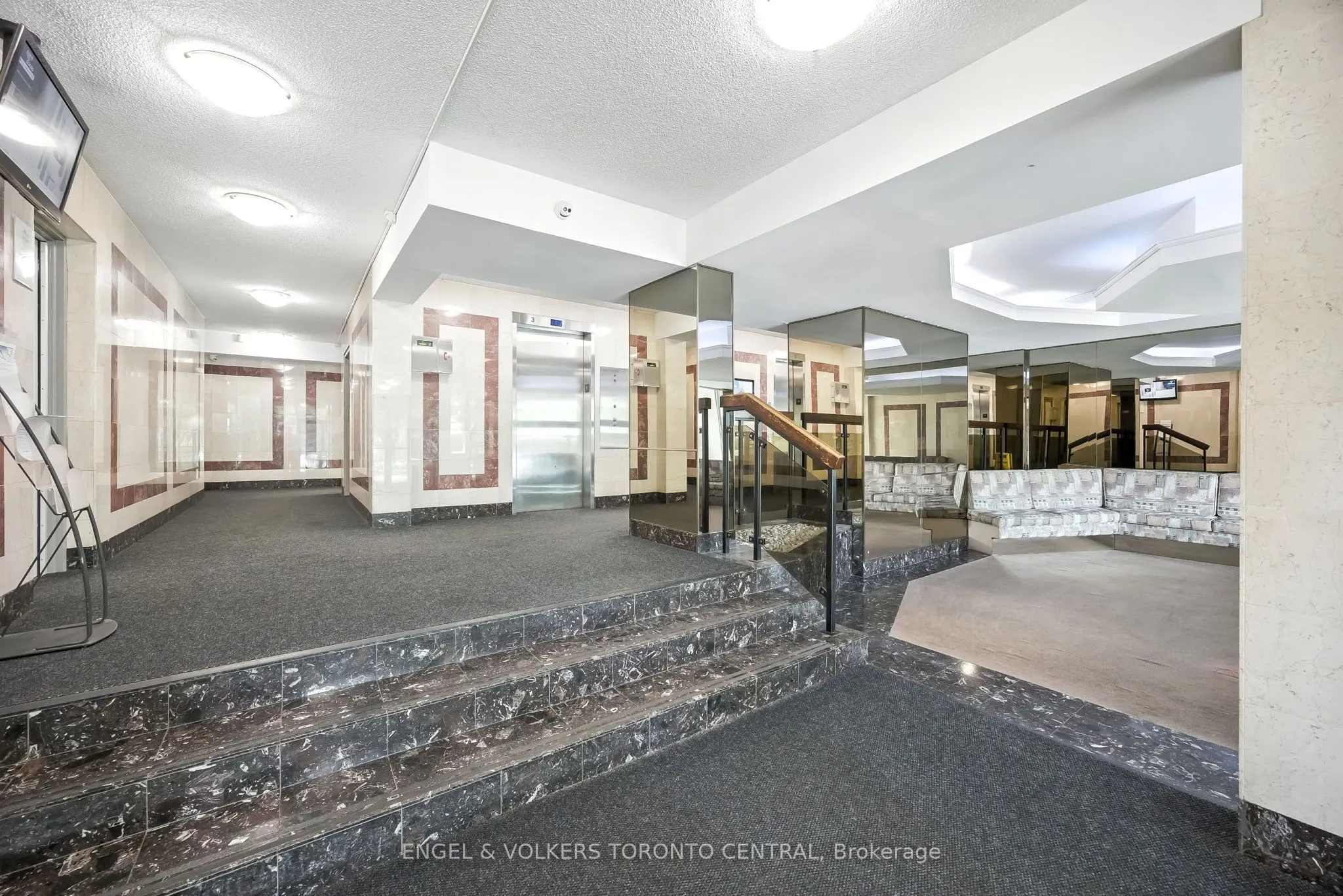 1210 Radom Street, #910