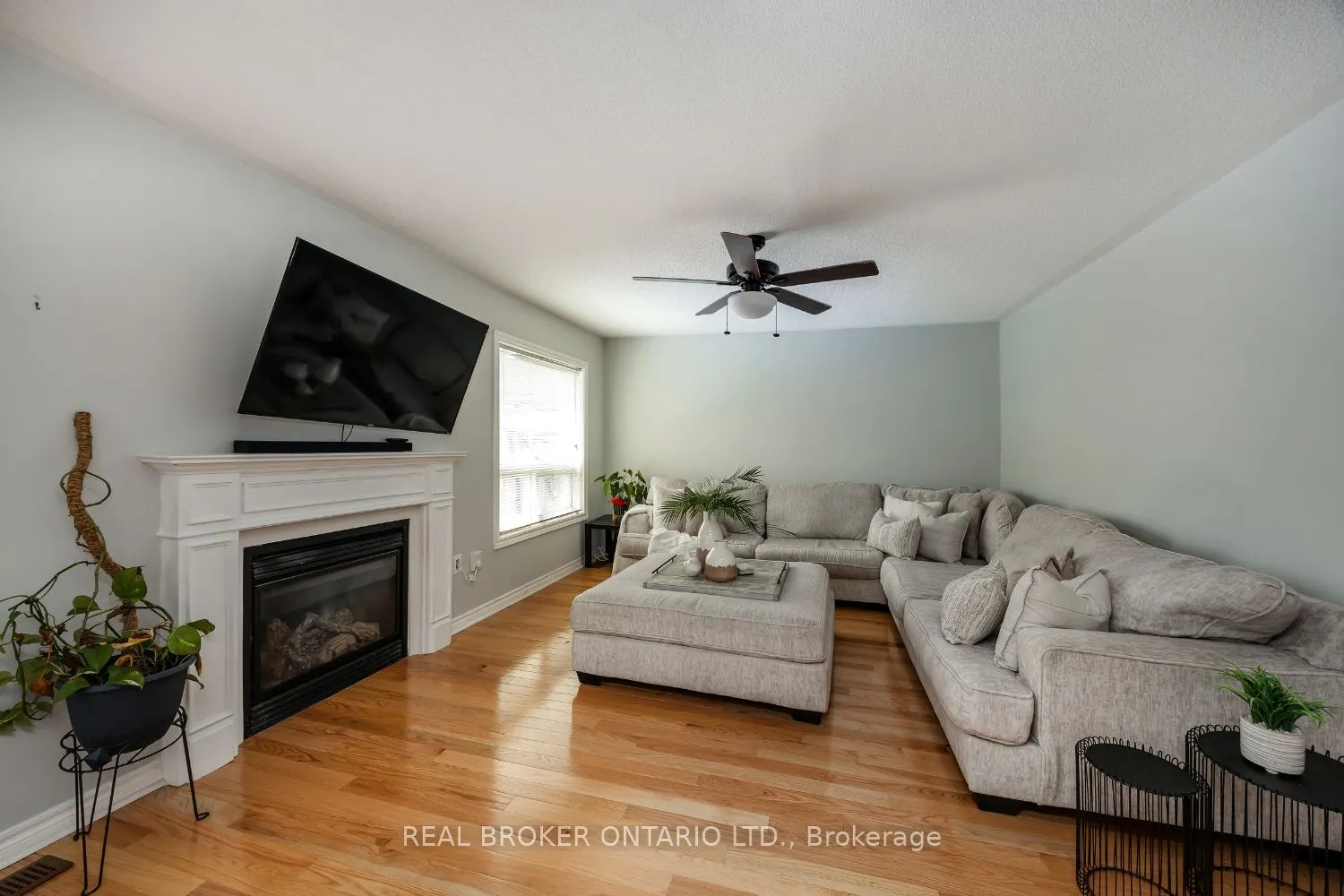 36 West Side Drive