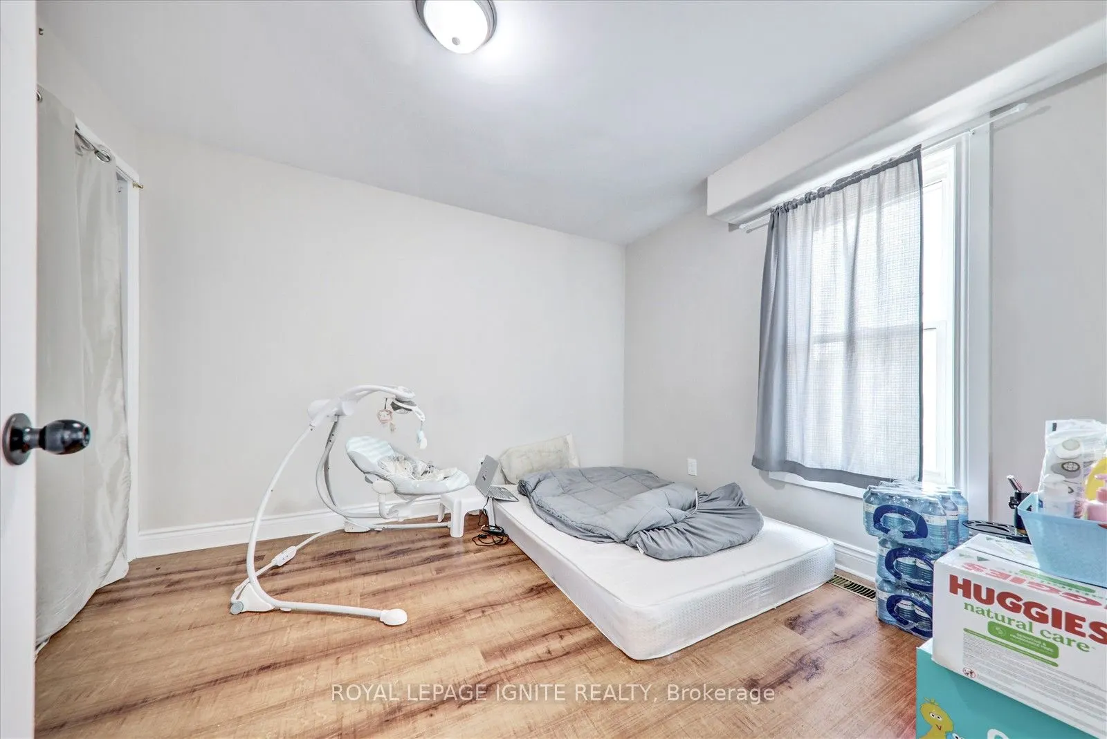 21 Colborne Street W