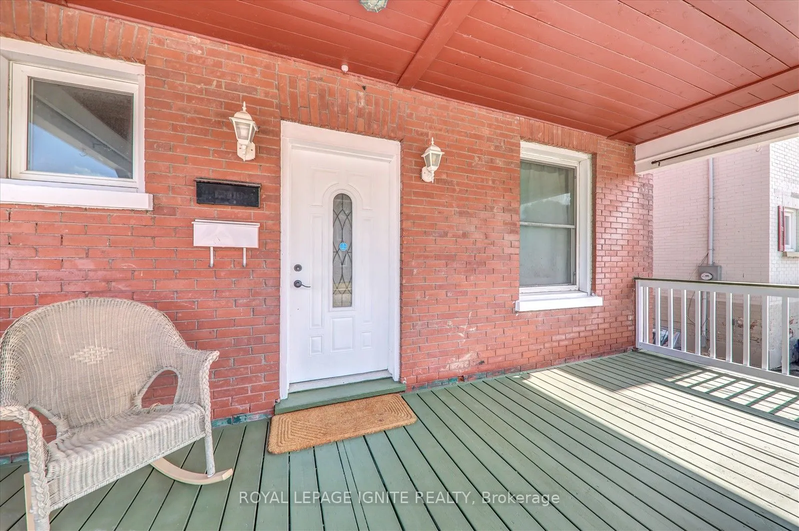 21 Colborne Street W