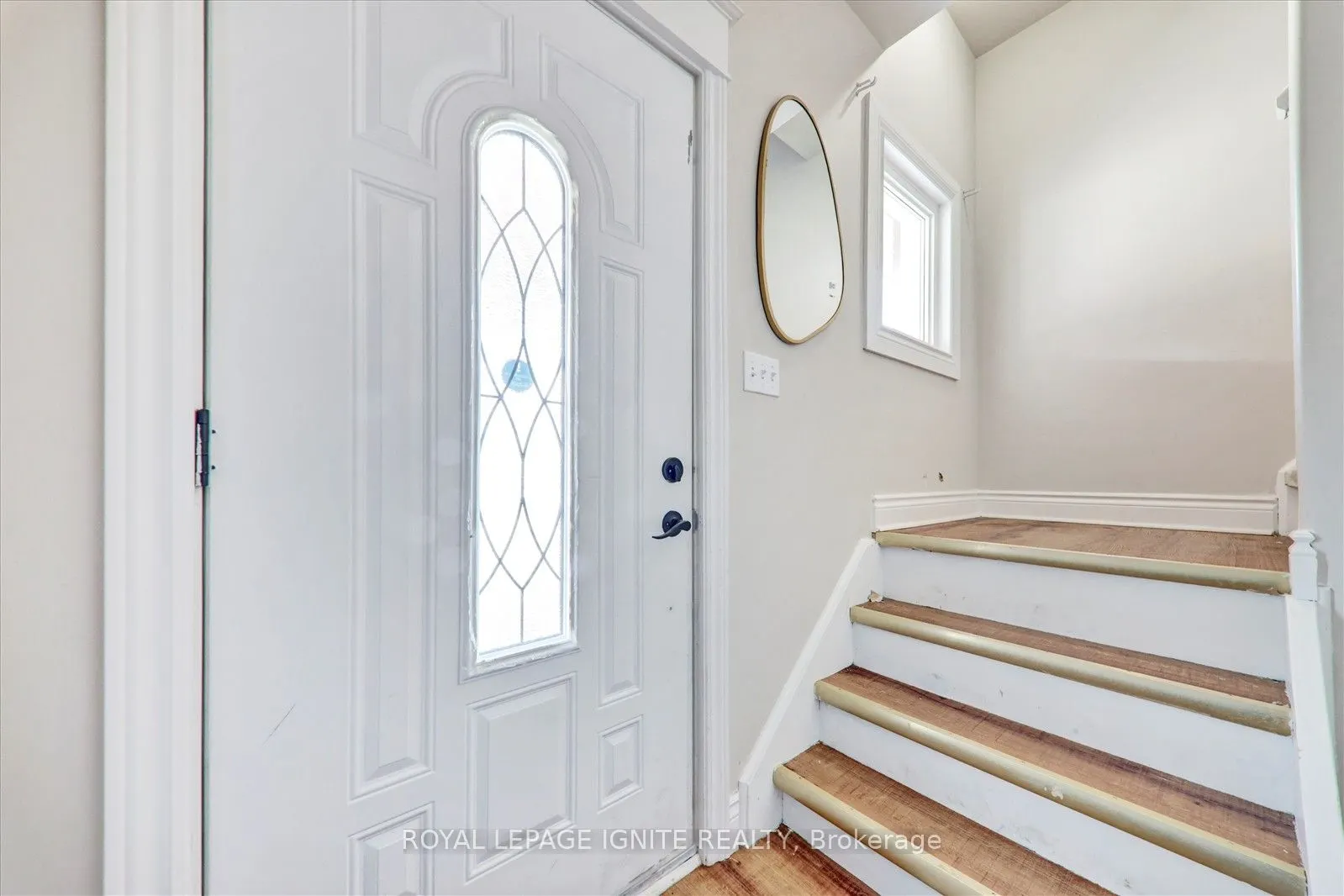 21 Colborne Street W