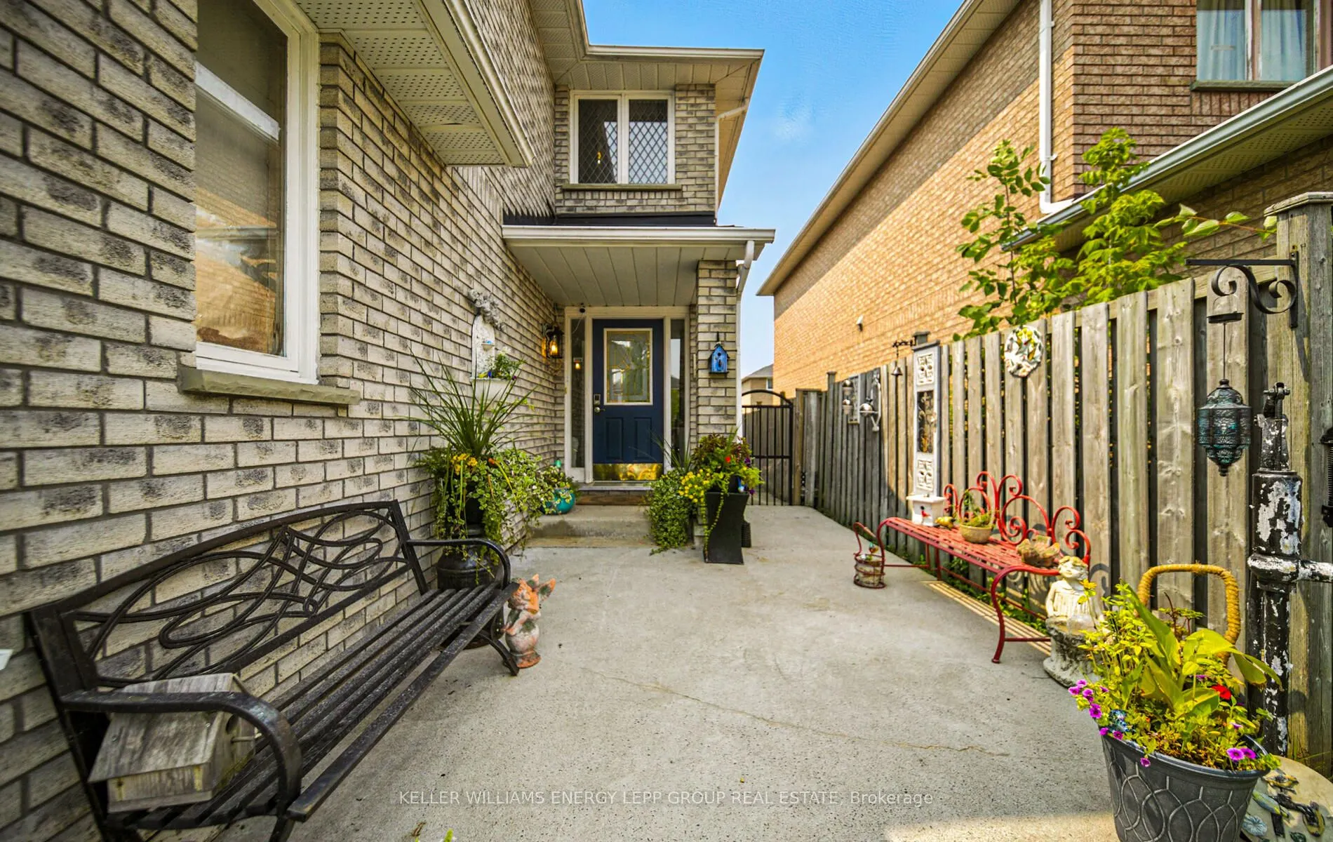 85 Short Crescent