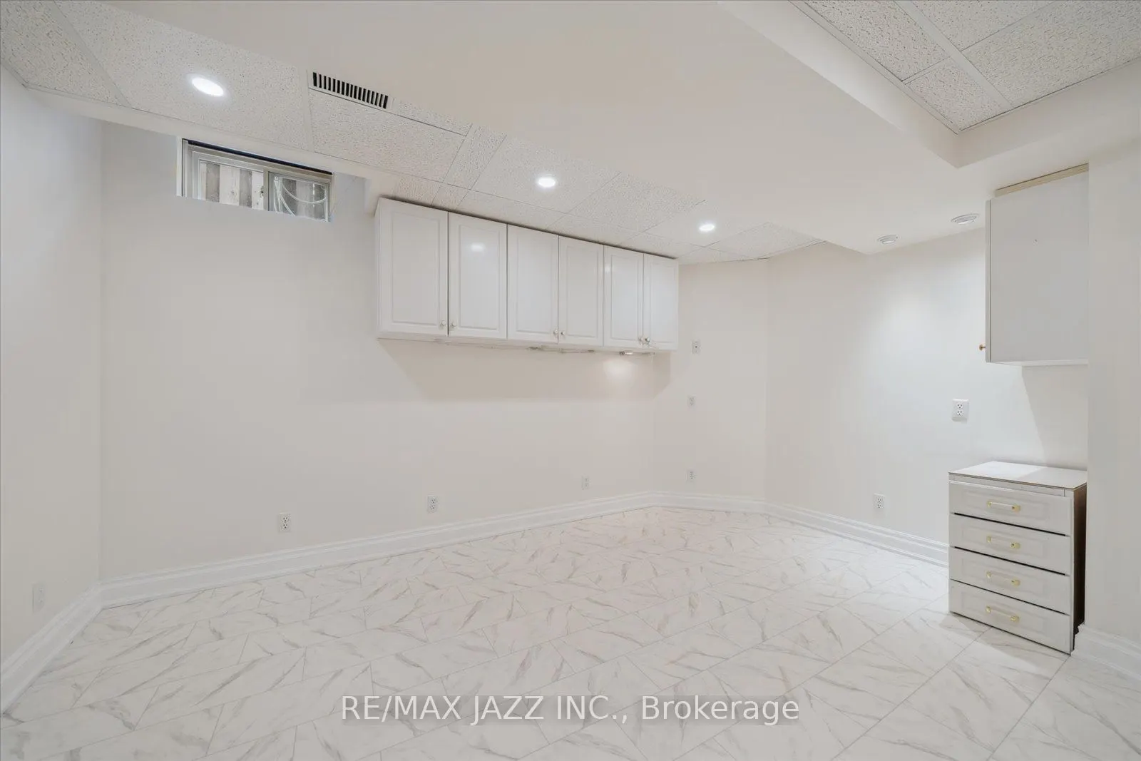 102 Harkness Drive