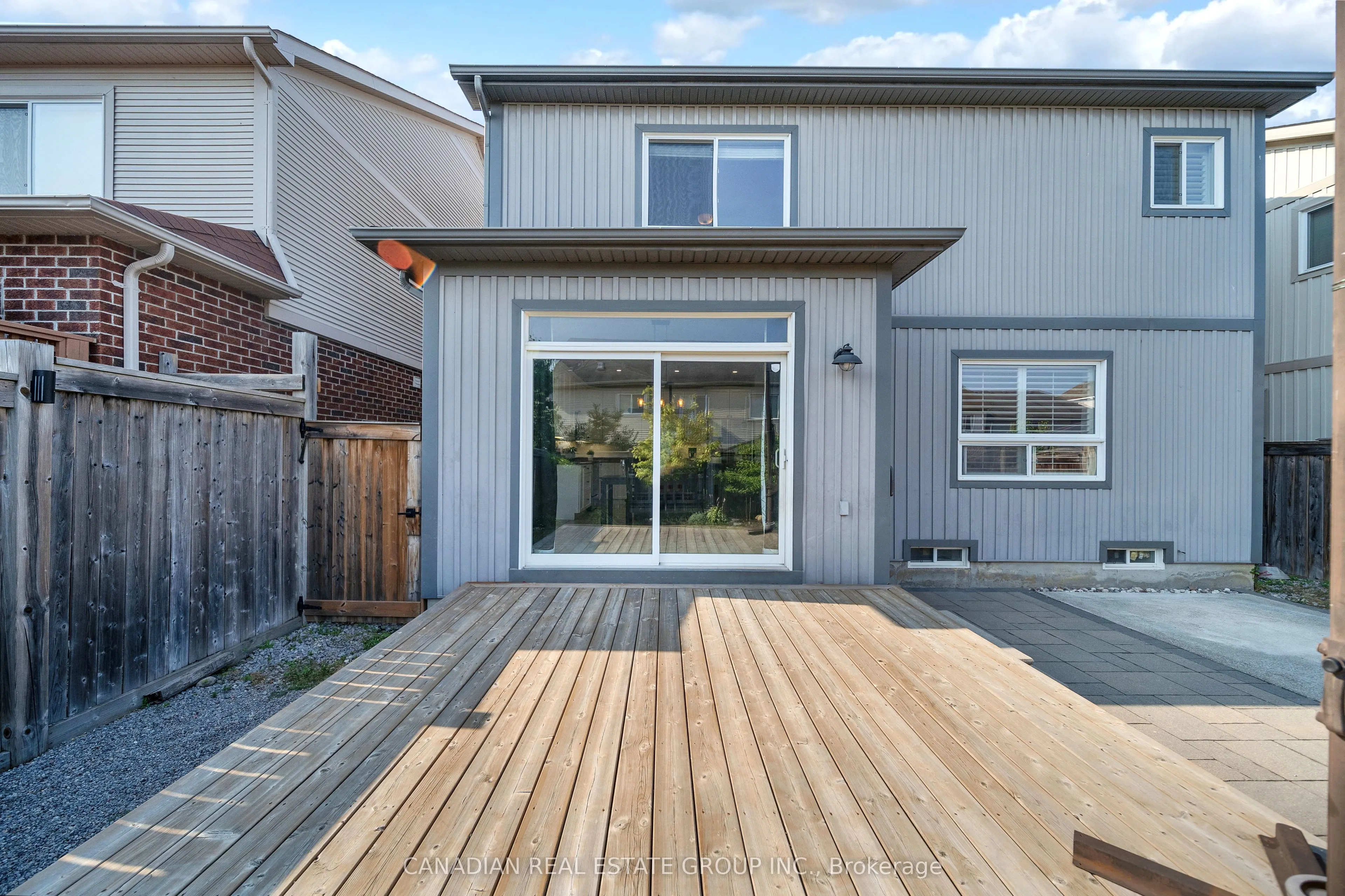 51 Courtney Street