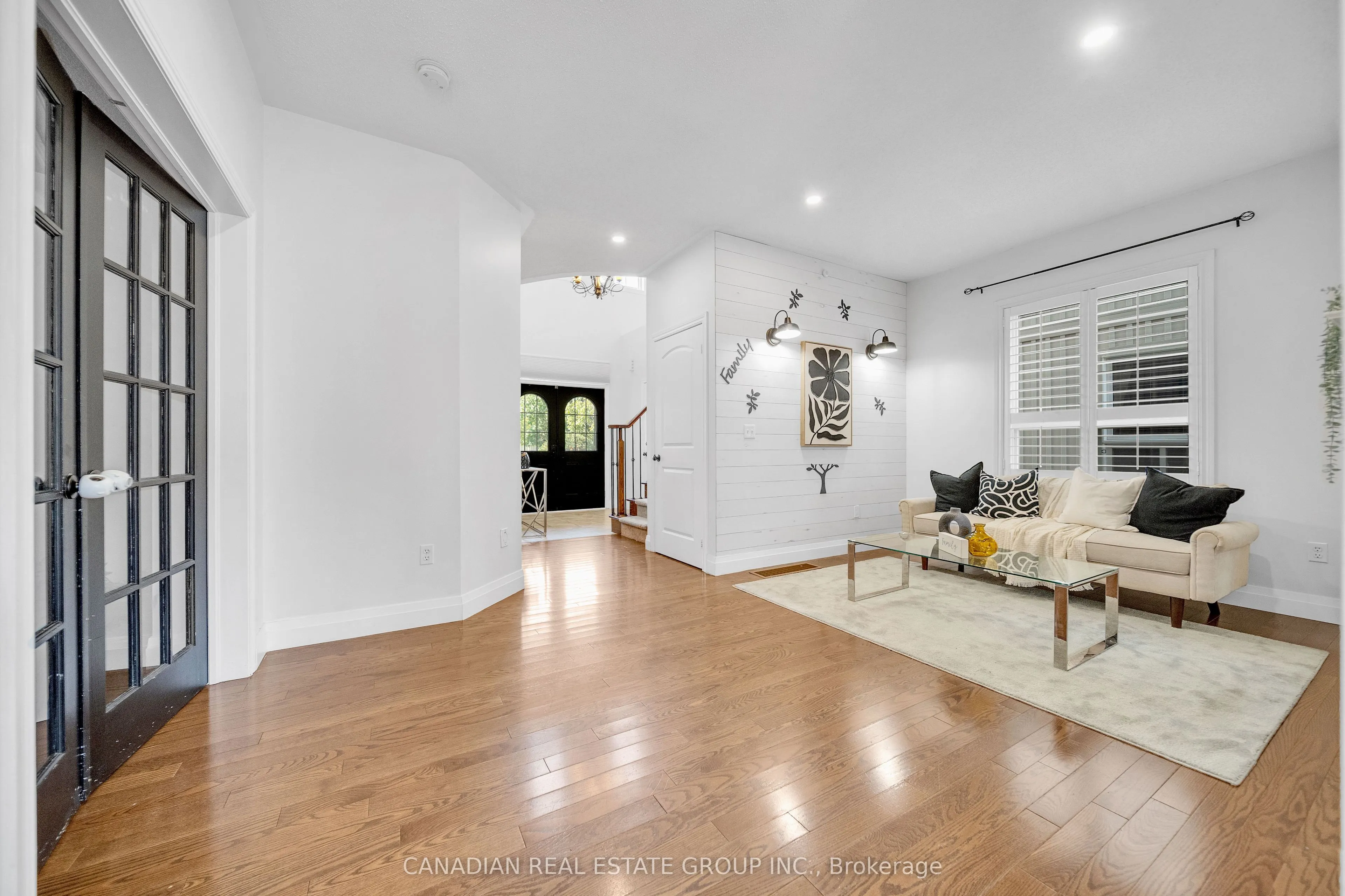 51 Courtney Street
