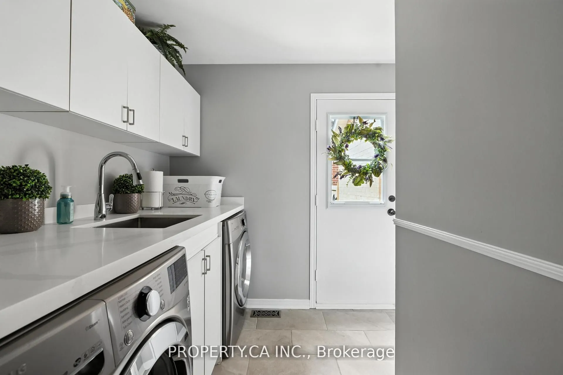 3 Whitburn Street
