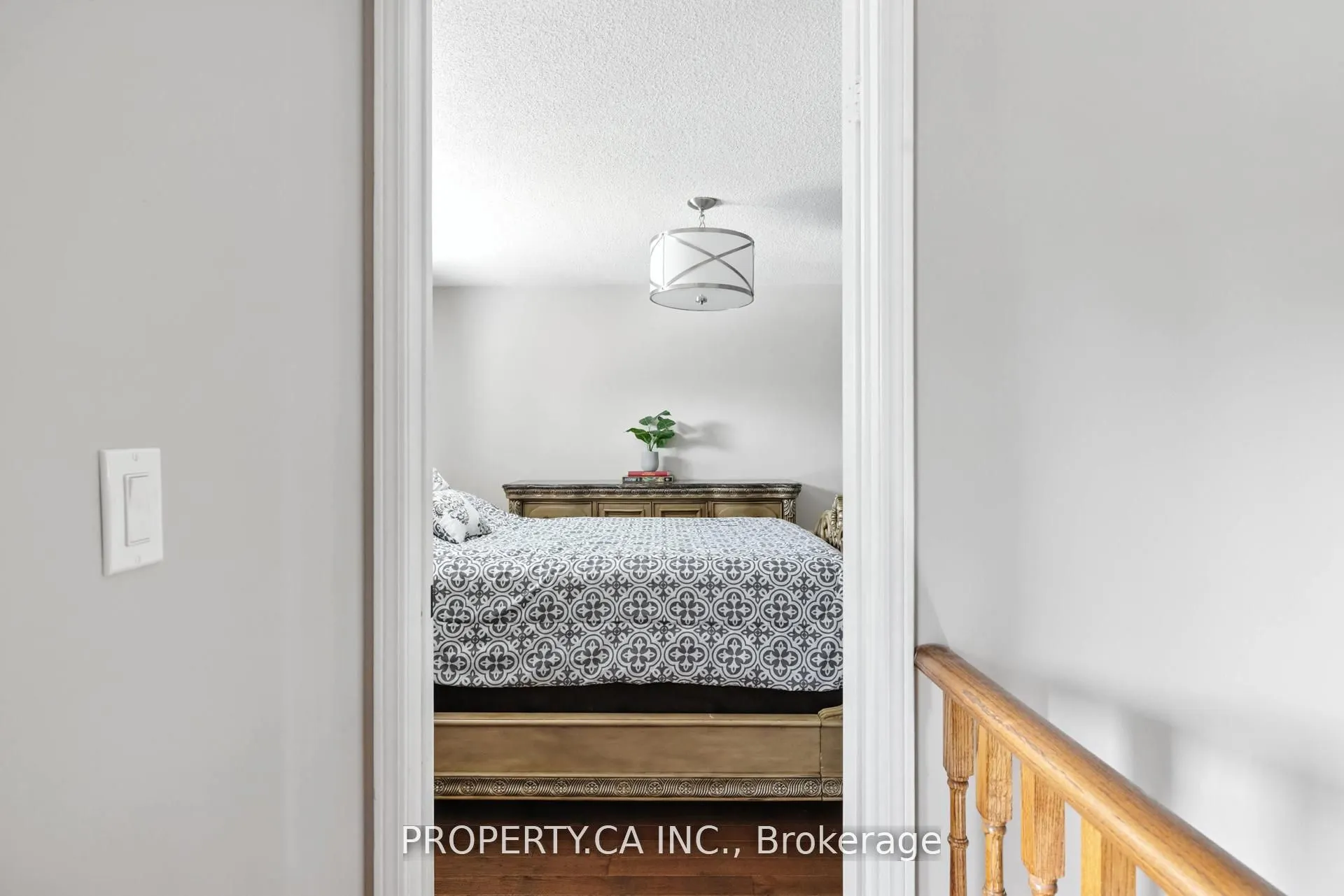 3 Whitburn Street