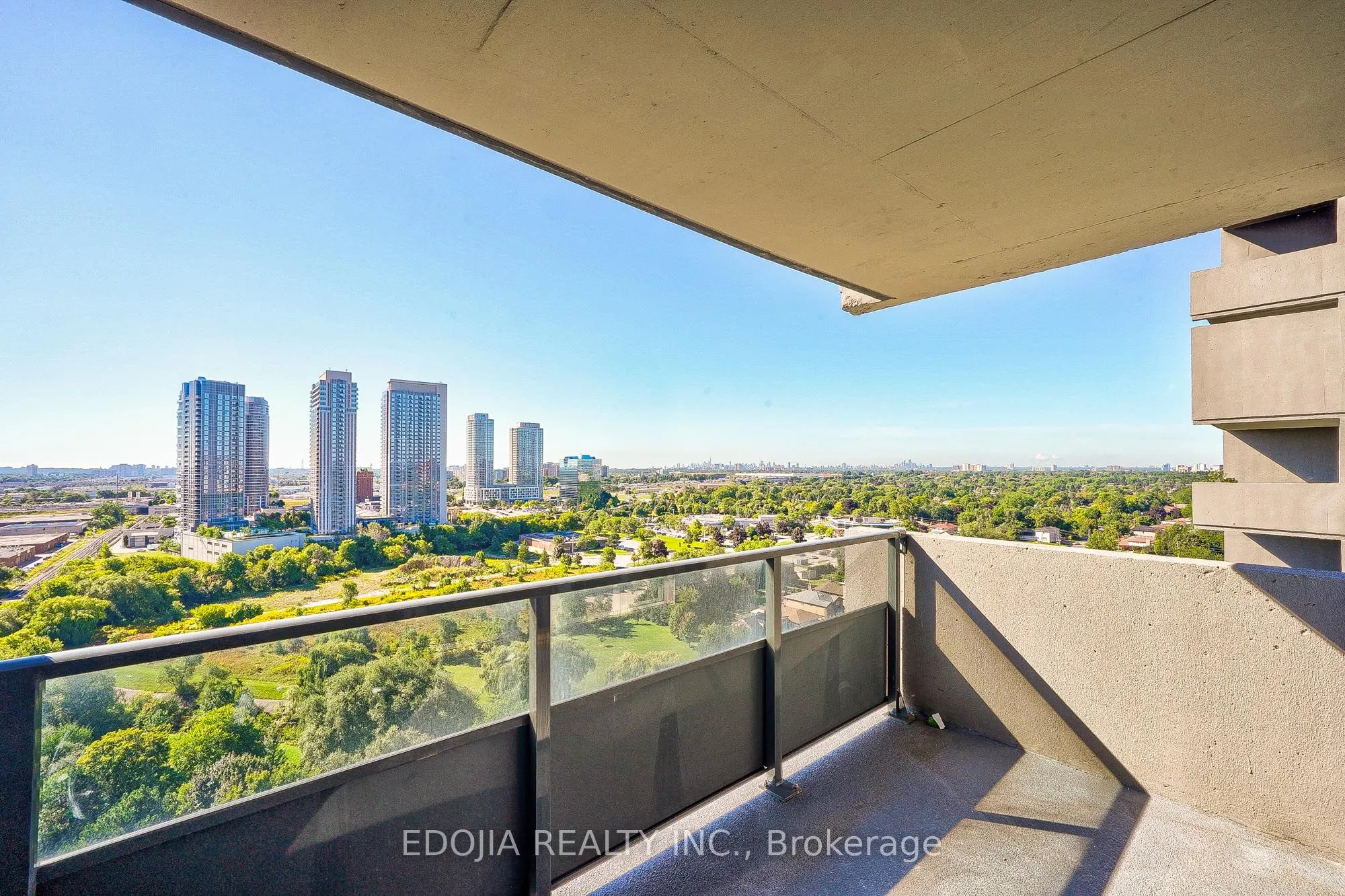 4101 Sheppard Avenue E, #2006
