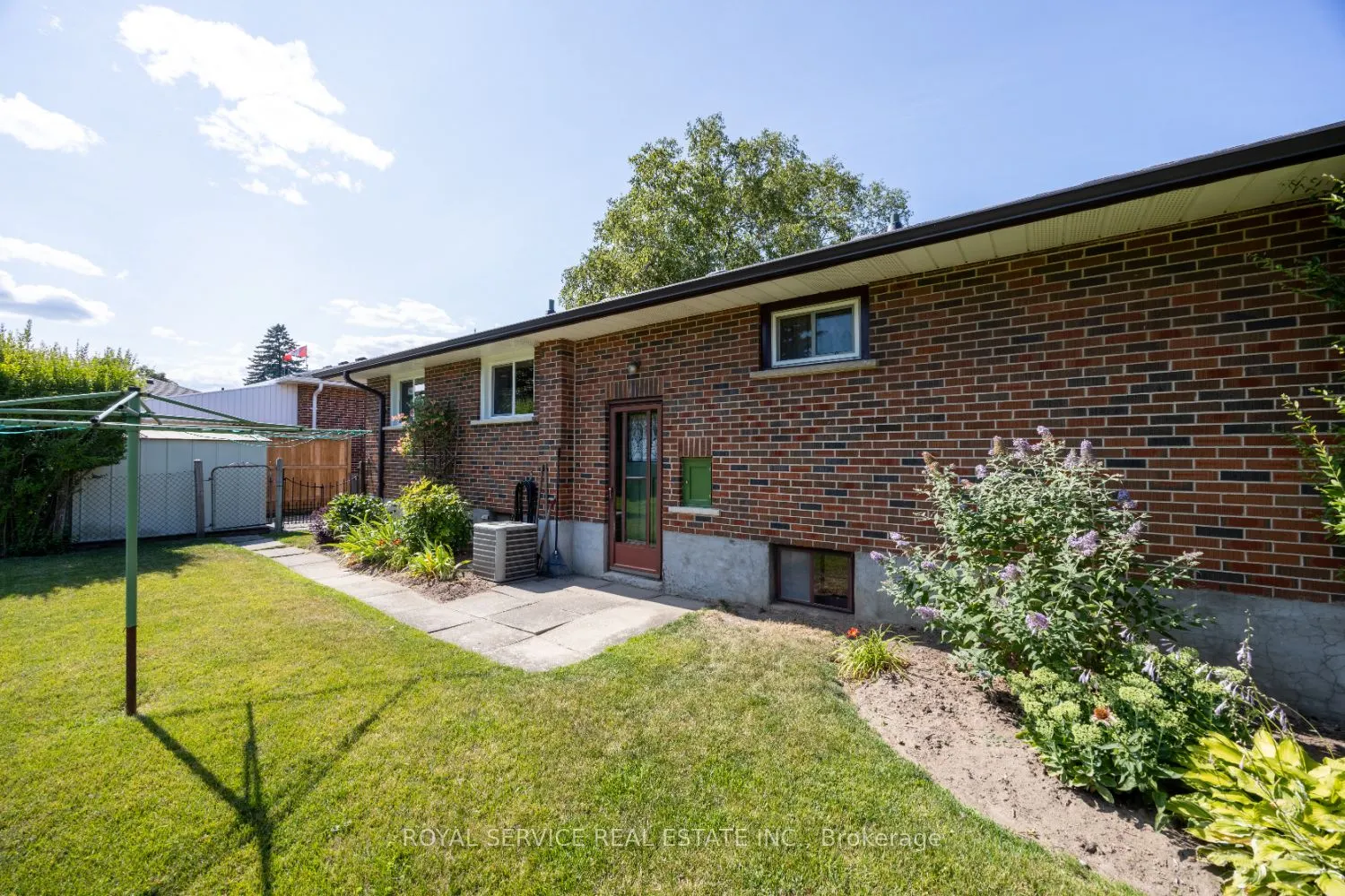 389 Glencastle Avenue