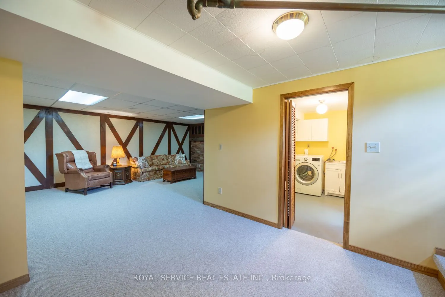 389 Glencastle Avenue