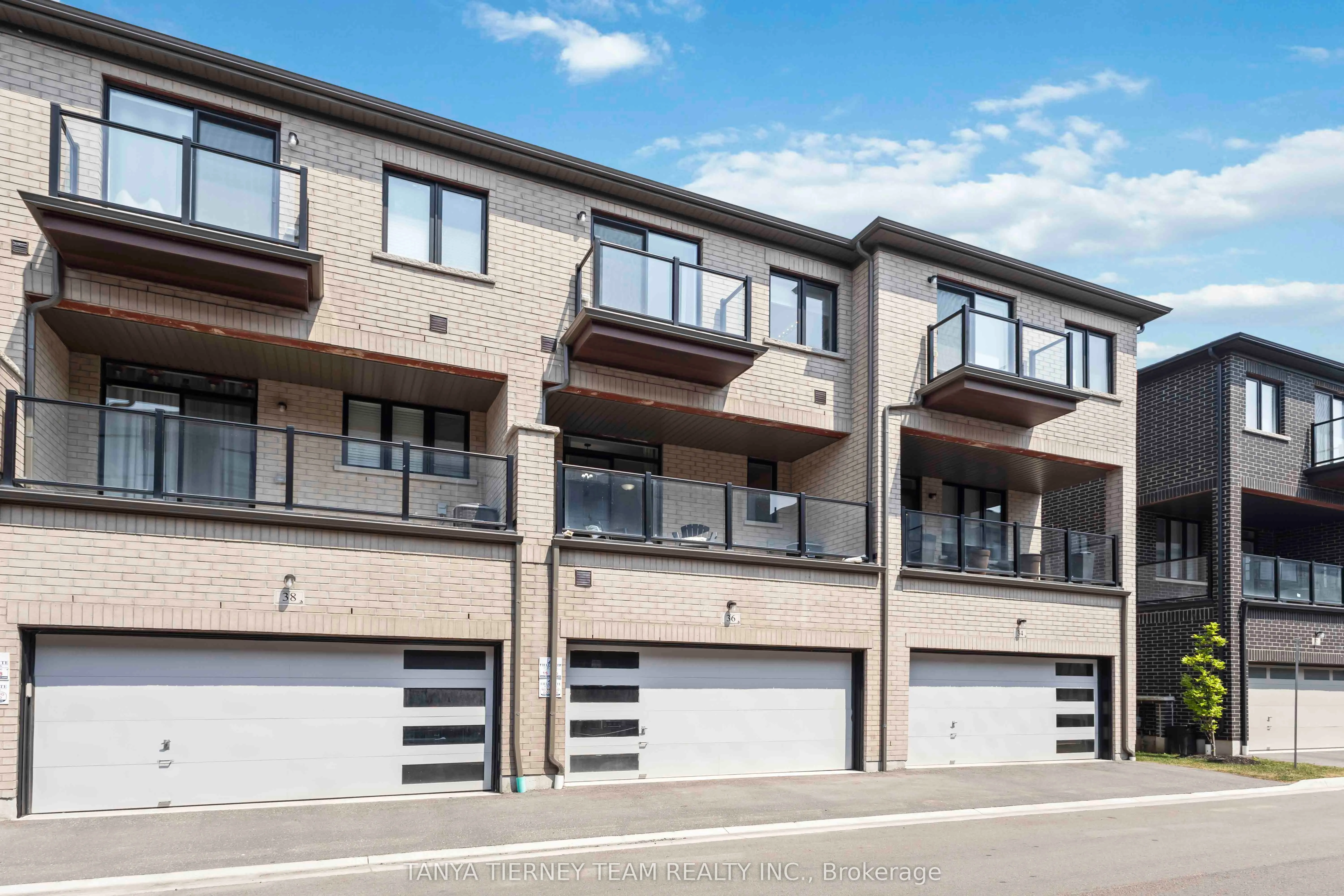 36 Dockside Way
