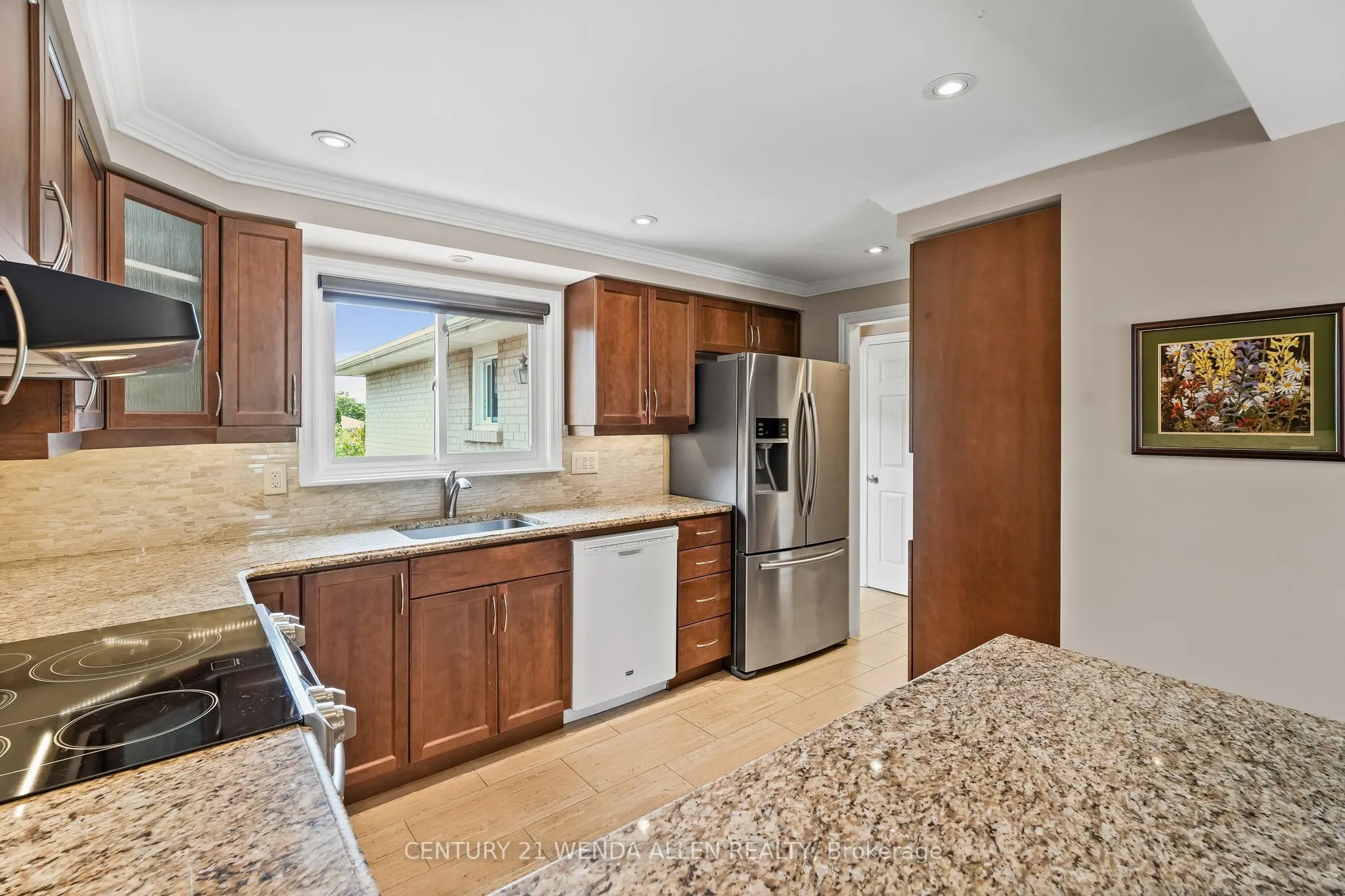 63 HARLAND Crescent