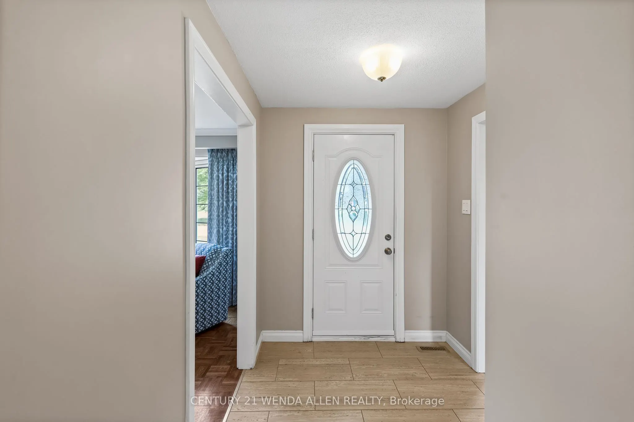 63 HARLAND Crescent