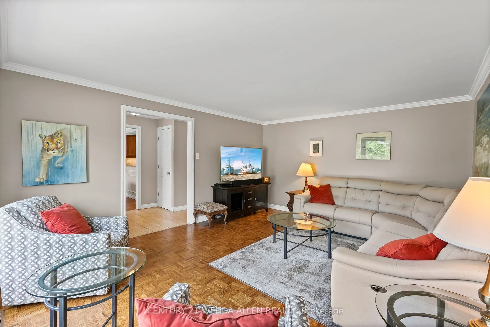 63 HARLAND Crescent
